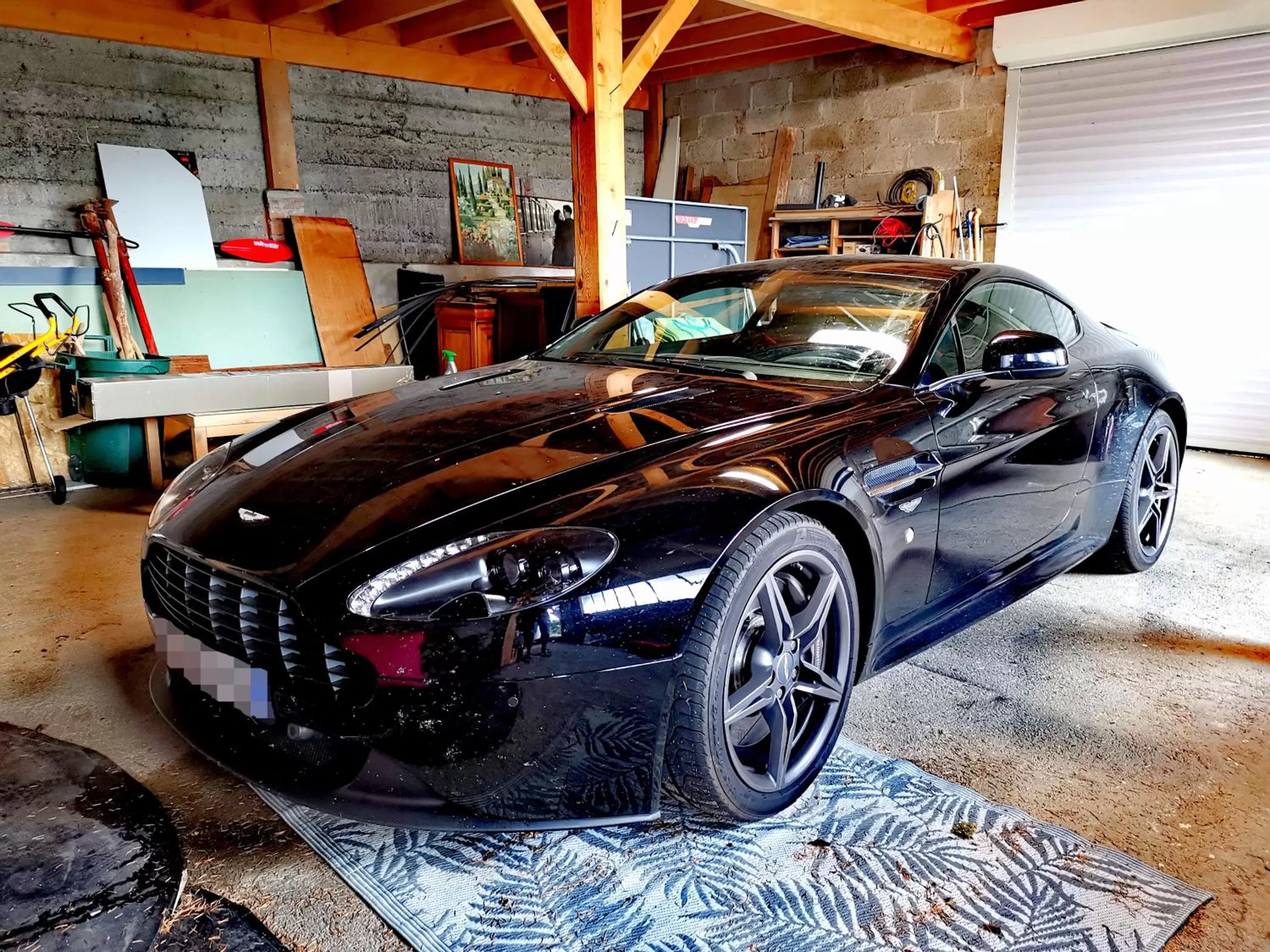 Parking in Chambres d'hôtes La Maison Blanche