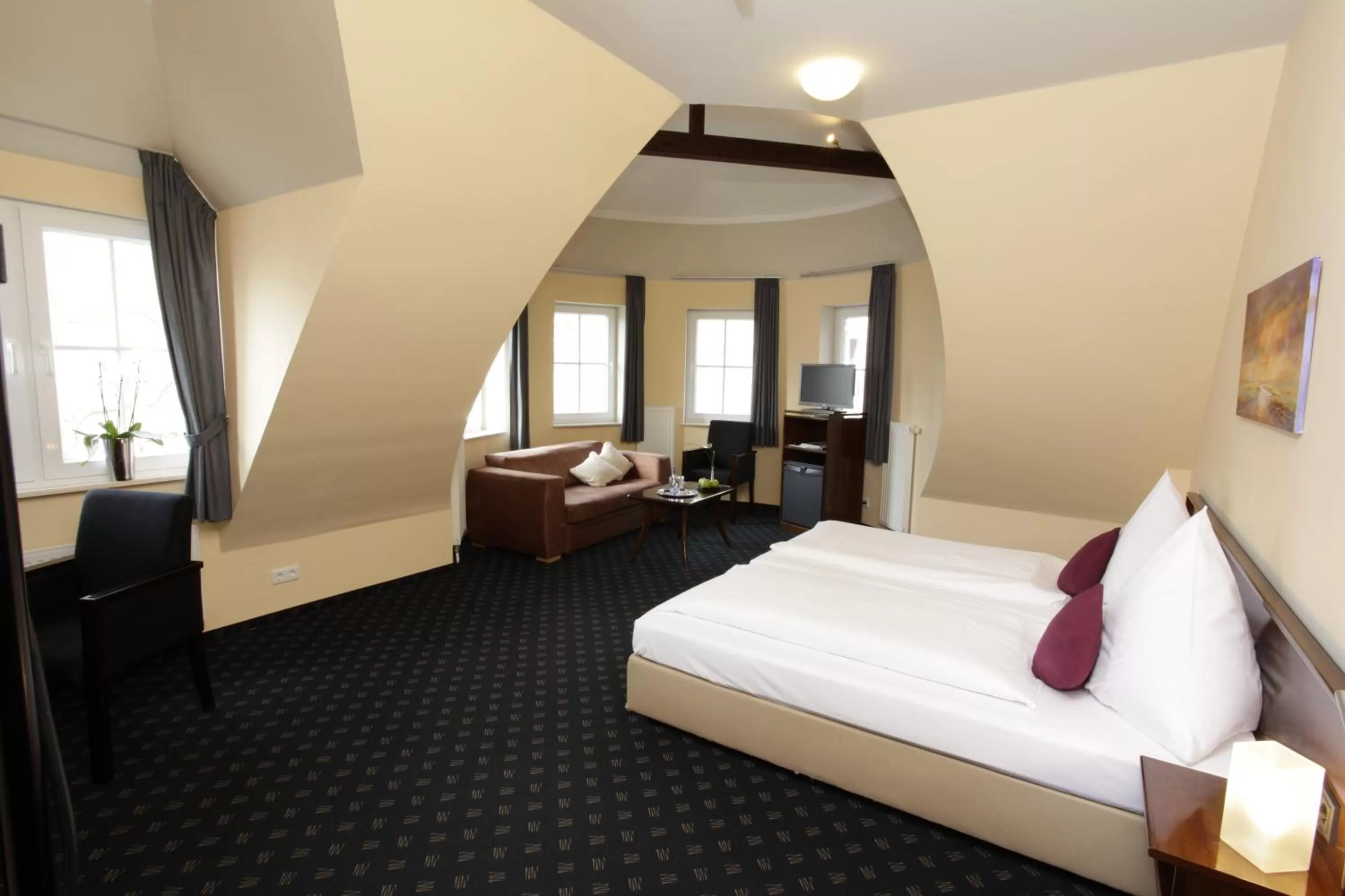 Photo of the whole room, Bed in Hotel Worpsweder Tor