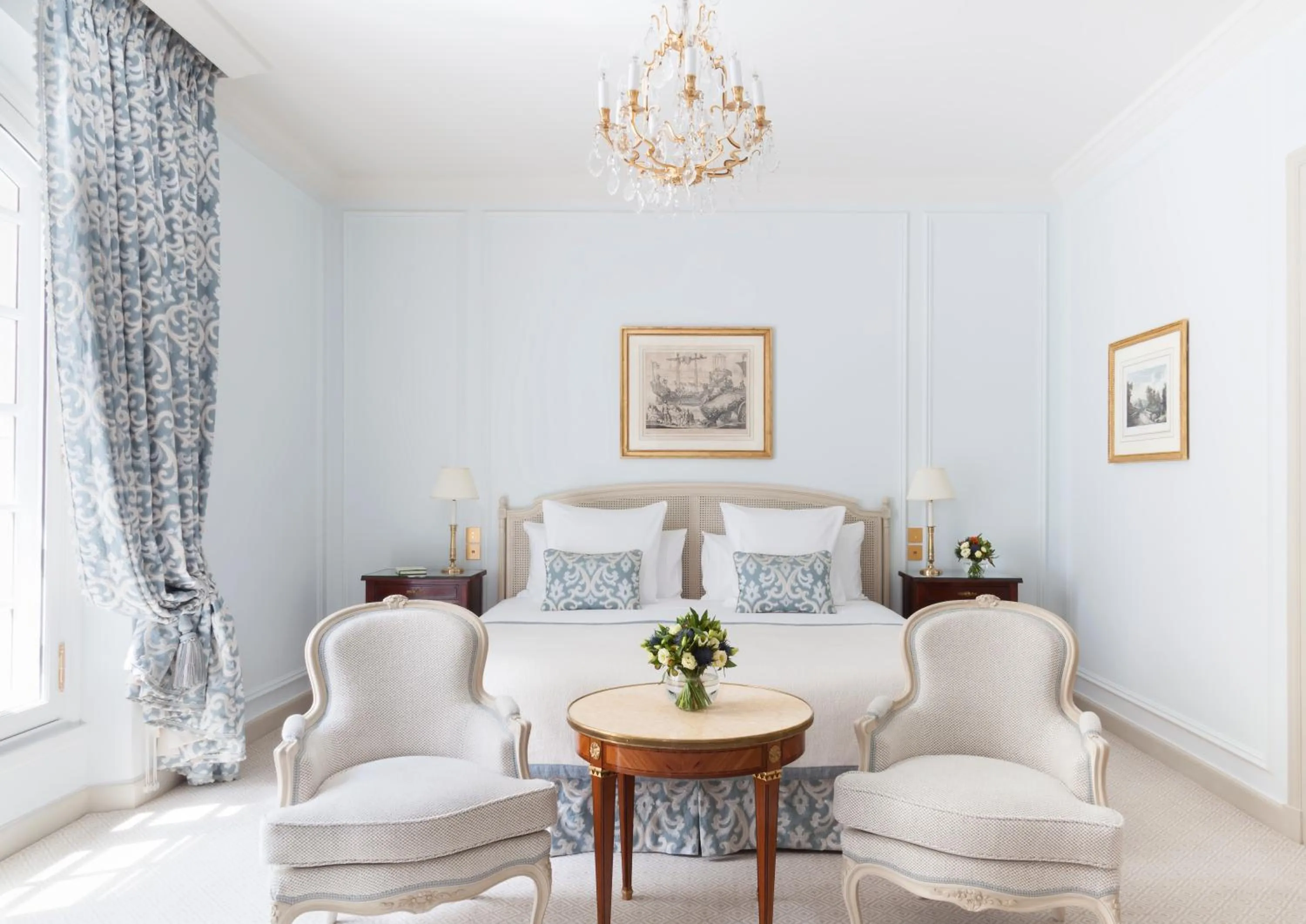 Photo of the whole room in Le Bristol Paris, Oetker Hotels