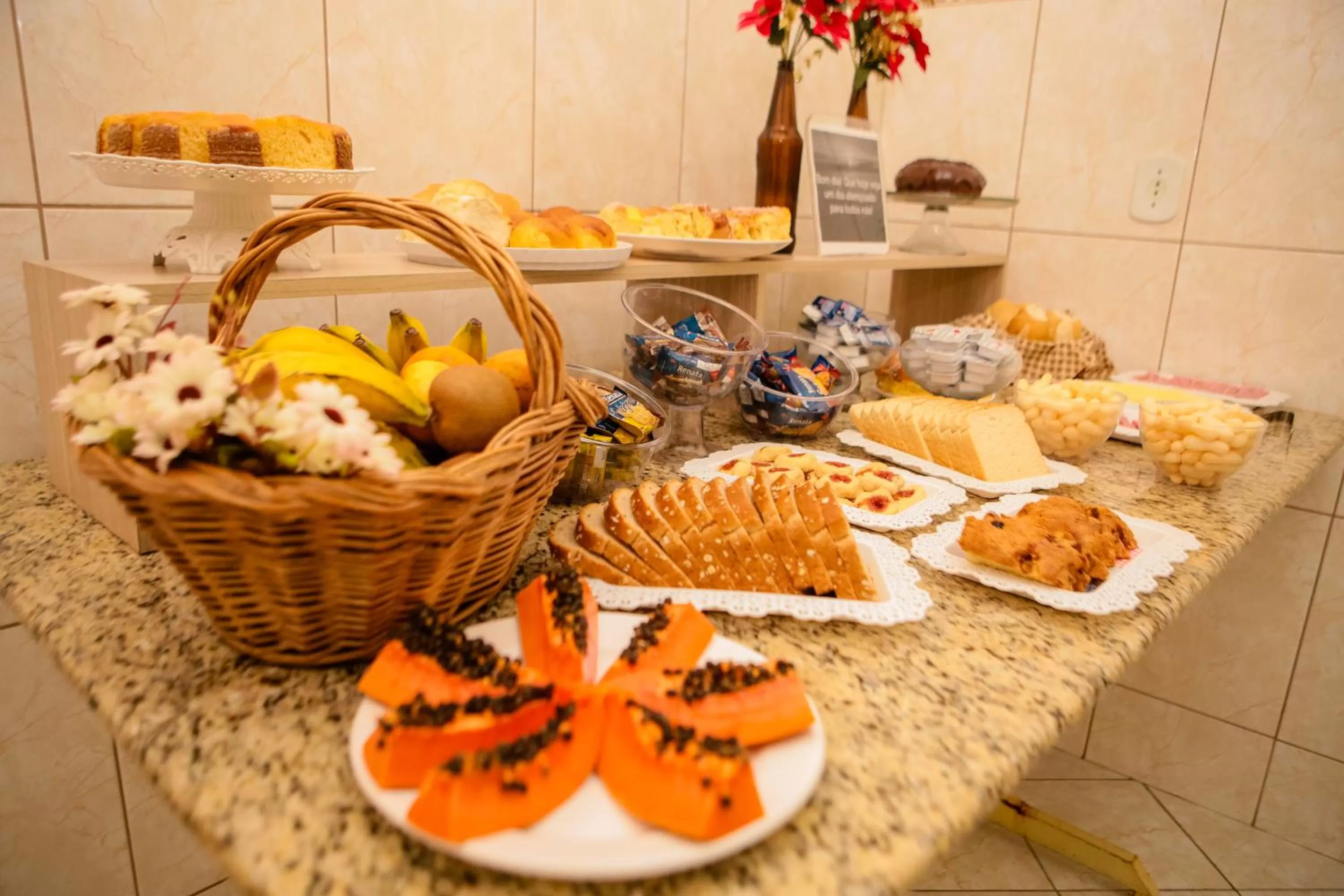 Breakfast in Pousada Santa Cruz