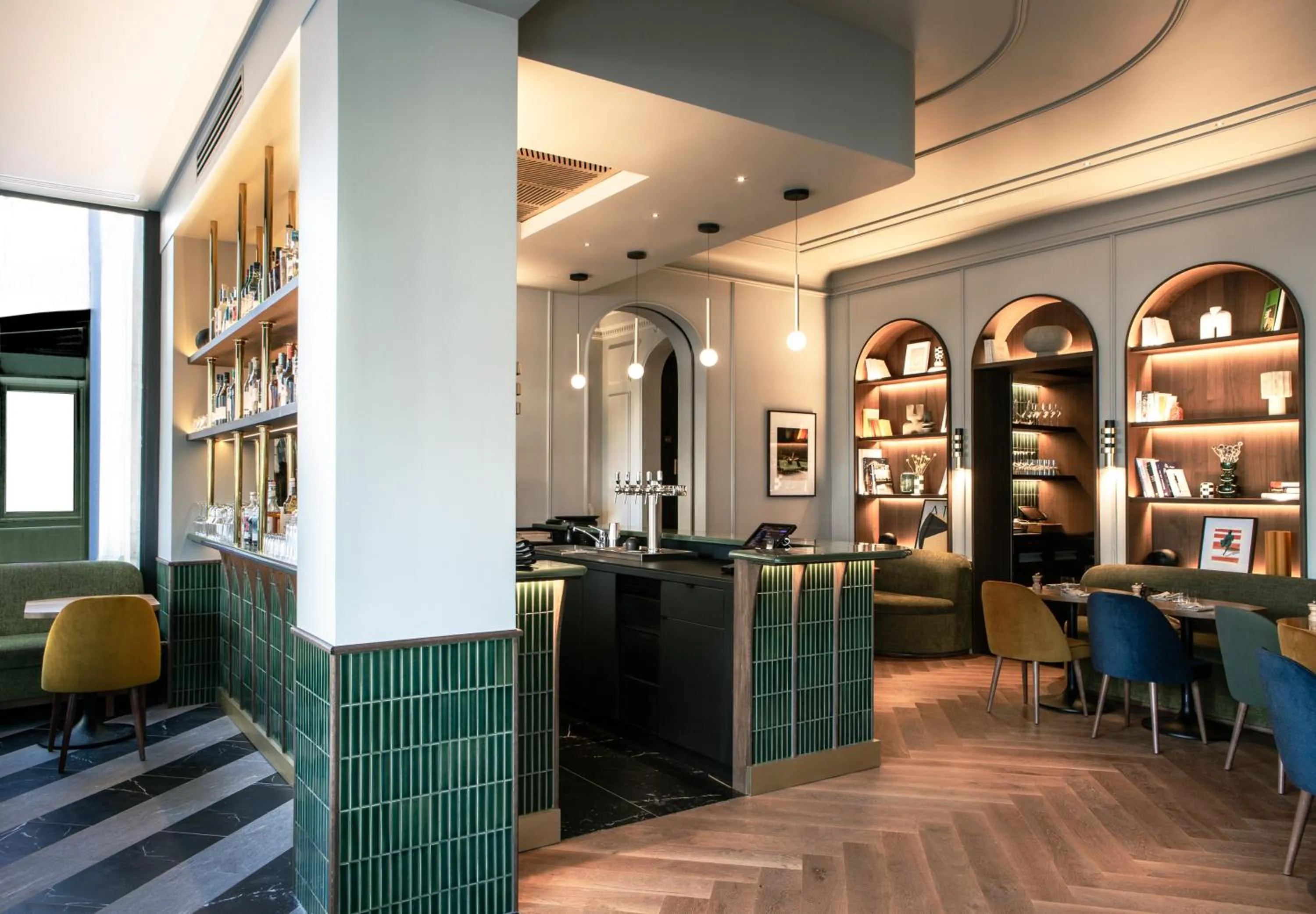 Restaurant/places to eat in Hotel Flanelles Paris