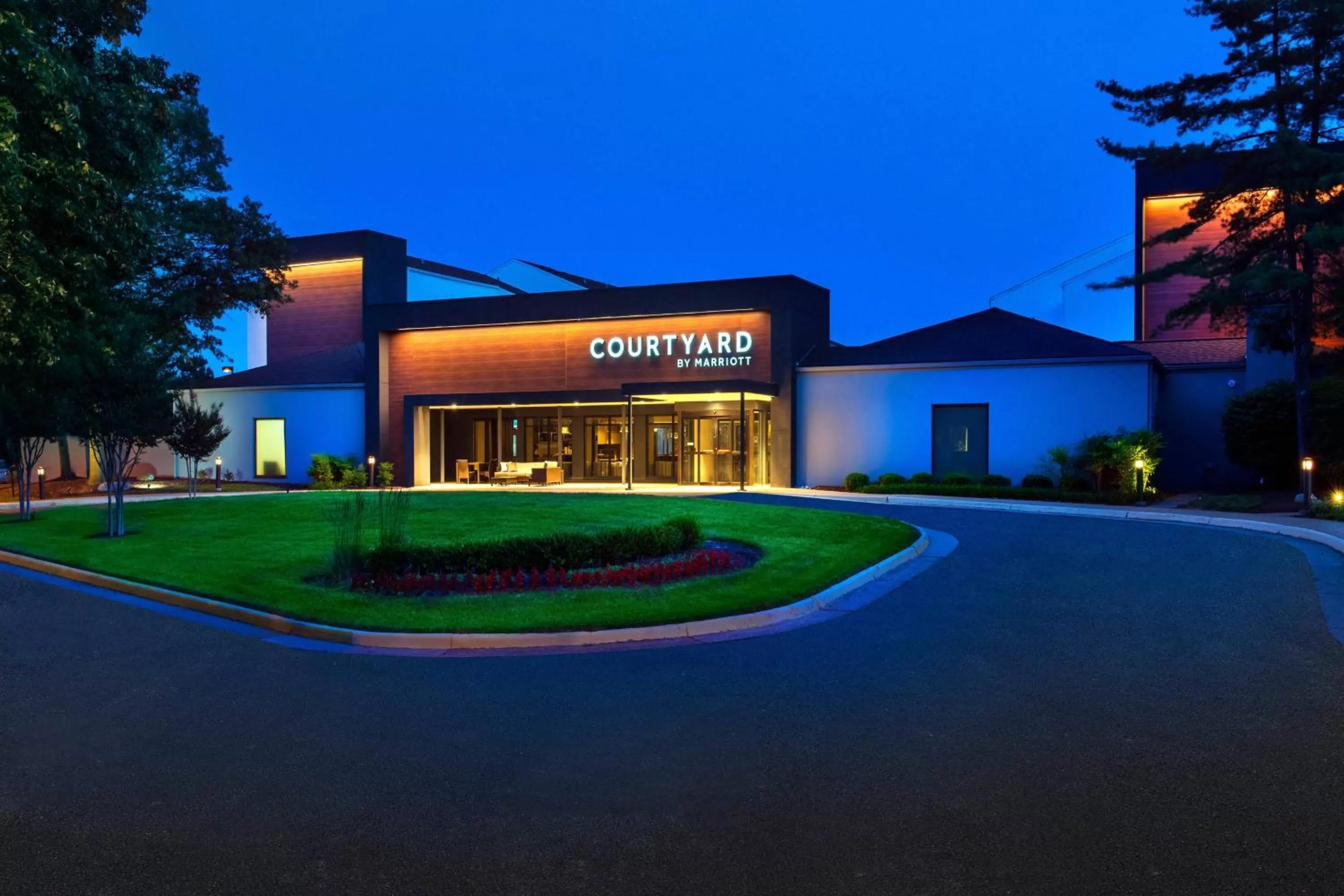 Property building in Courtyard by Marriott Dulles Airport Herndon/Reston