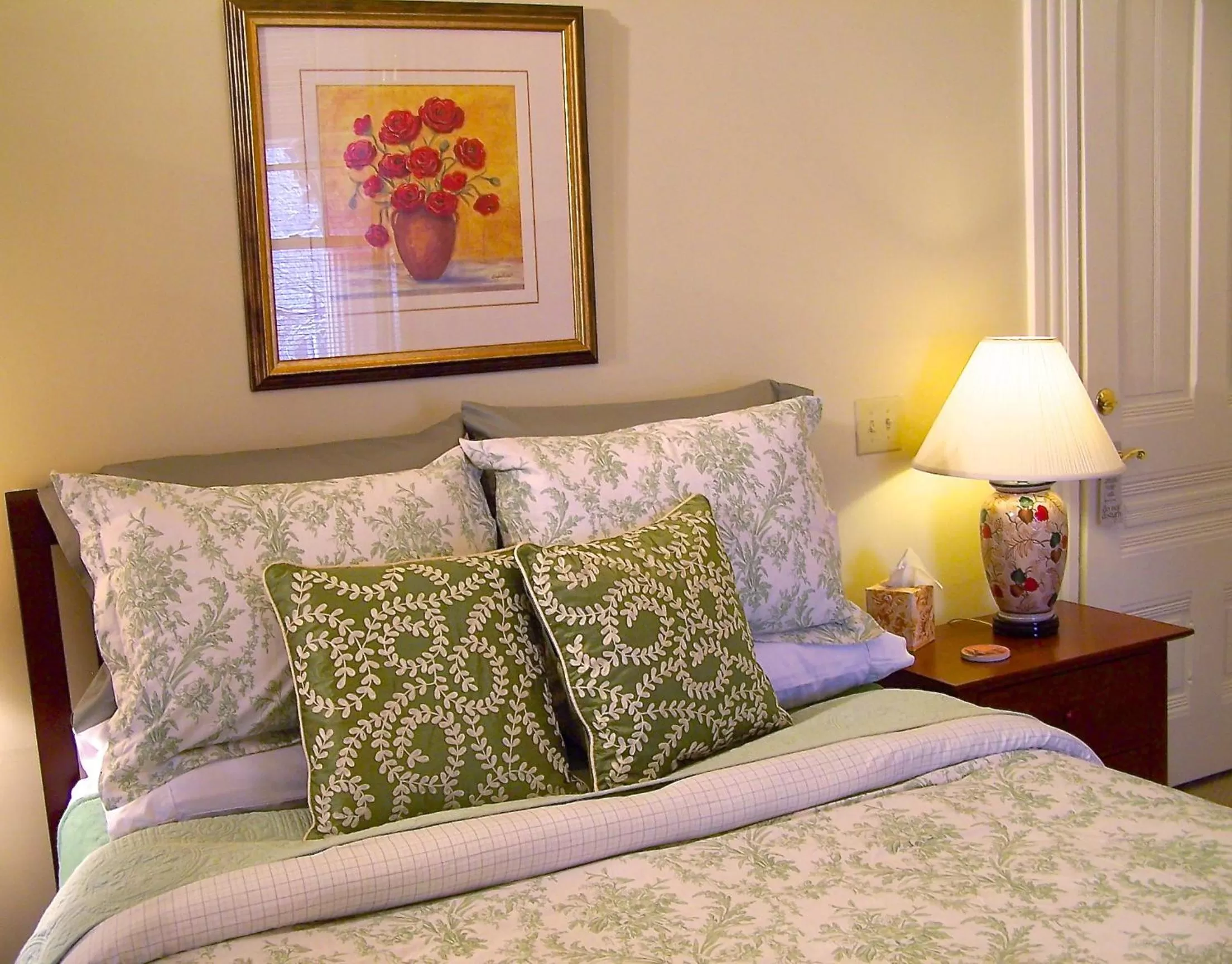 Bed in Lyndon House Bed & Breakfast