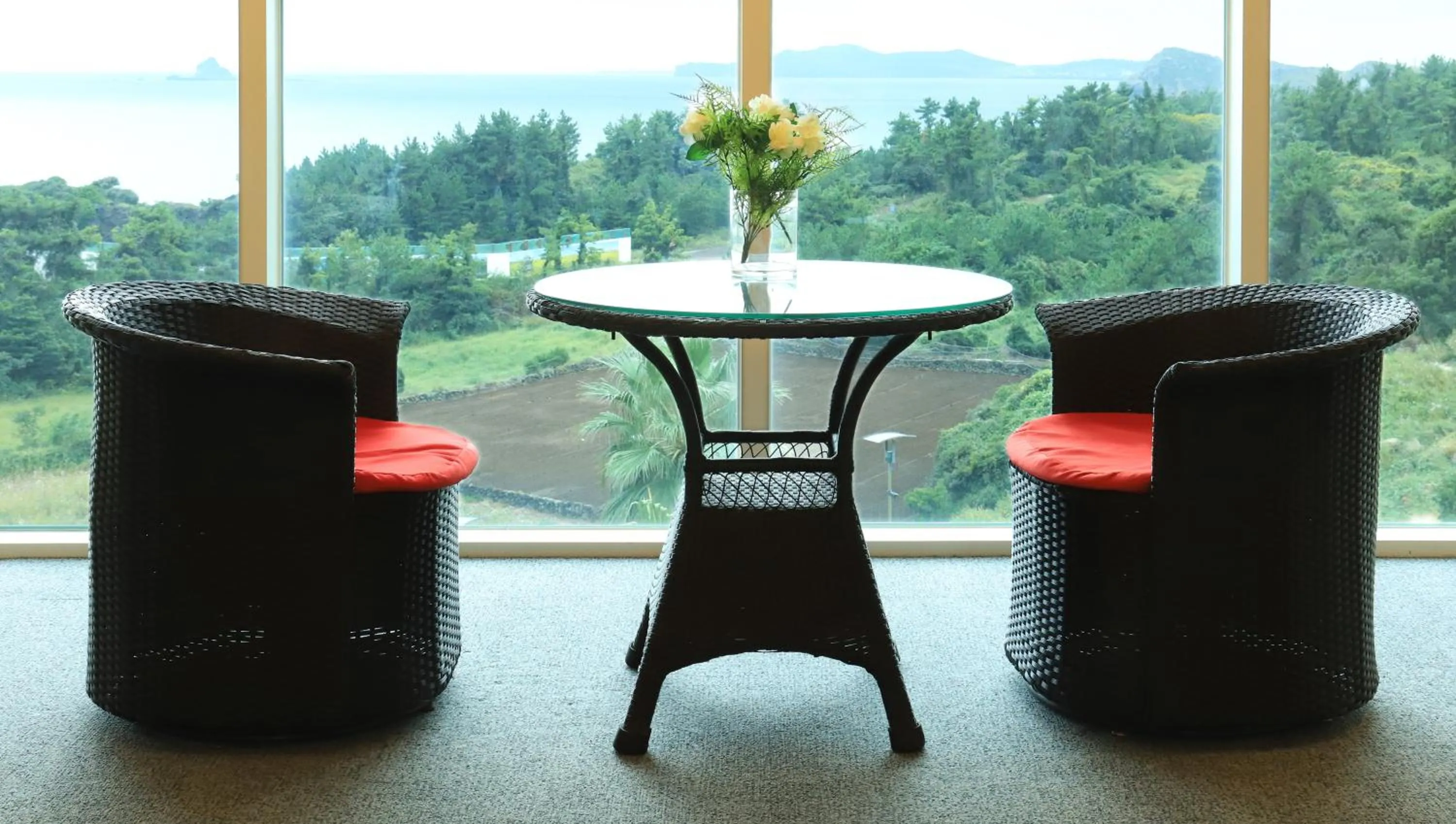 Communal lounge/ TV room in Y Resort Jeju