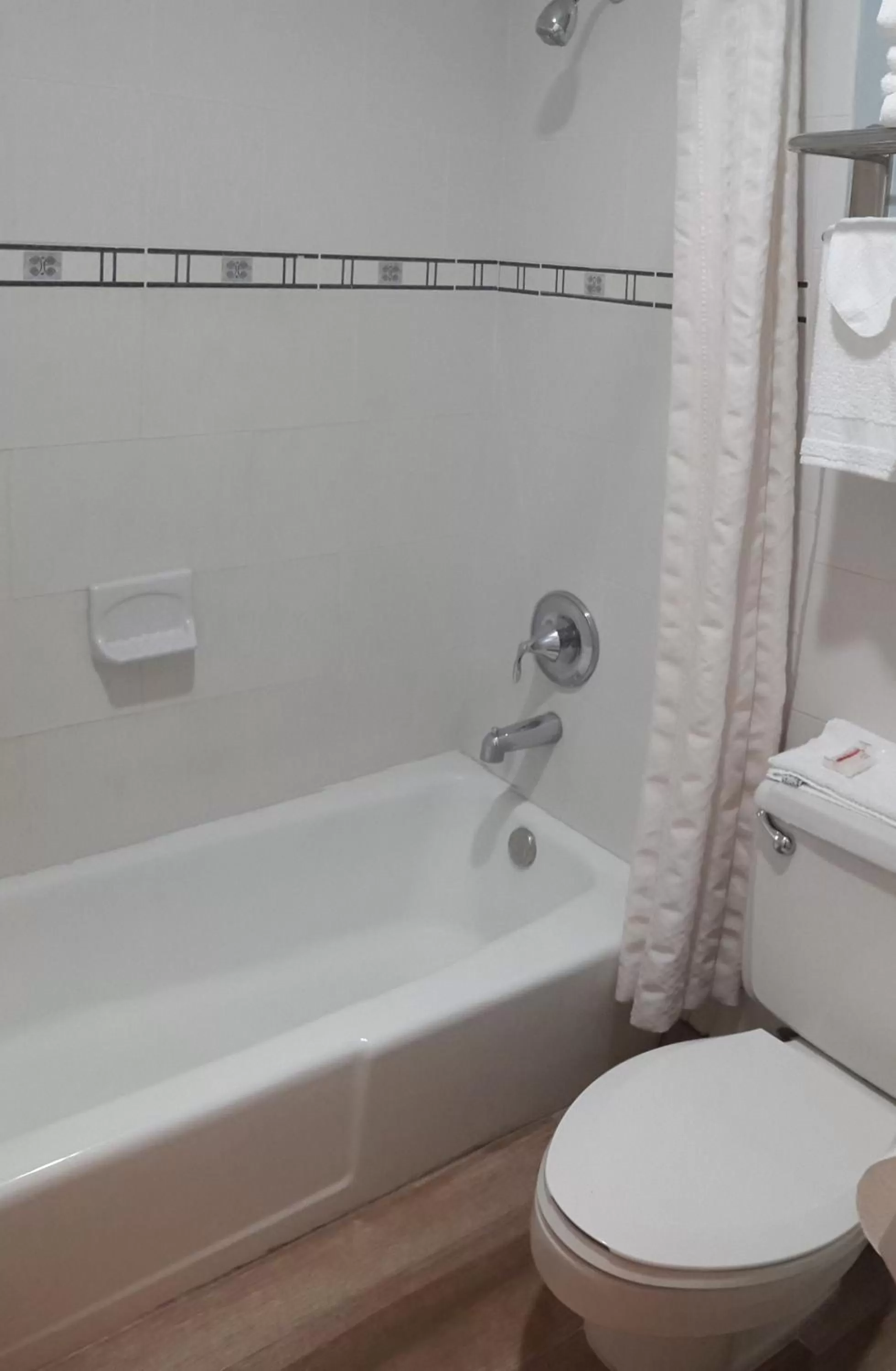 Bathroom in Super 8 by Wyndham Florida City/Homestead/Everglades