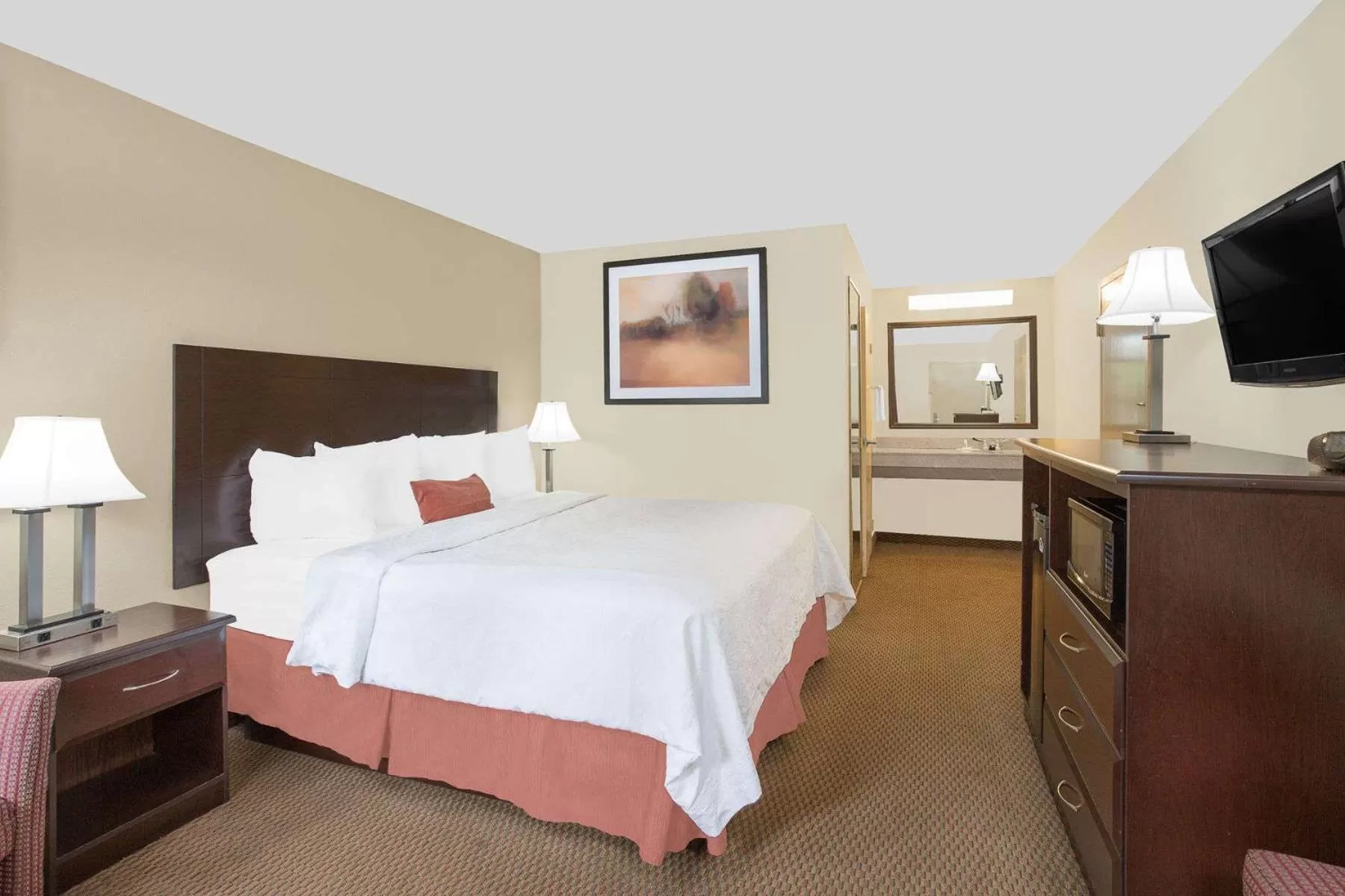 Photo of the whole room, Bed in Baymont by Wyndham Greenville