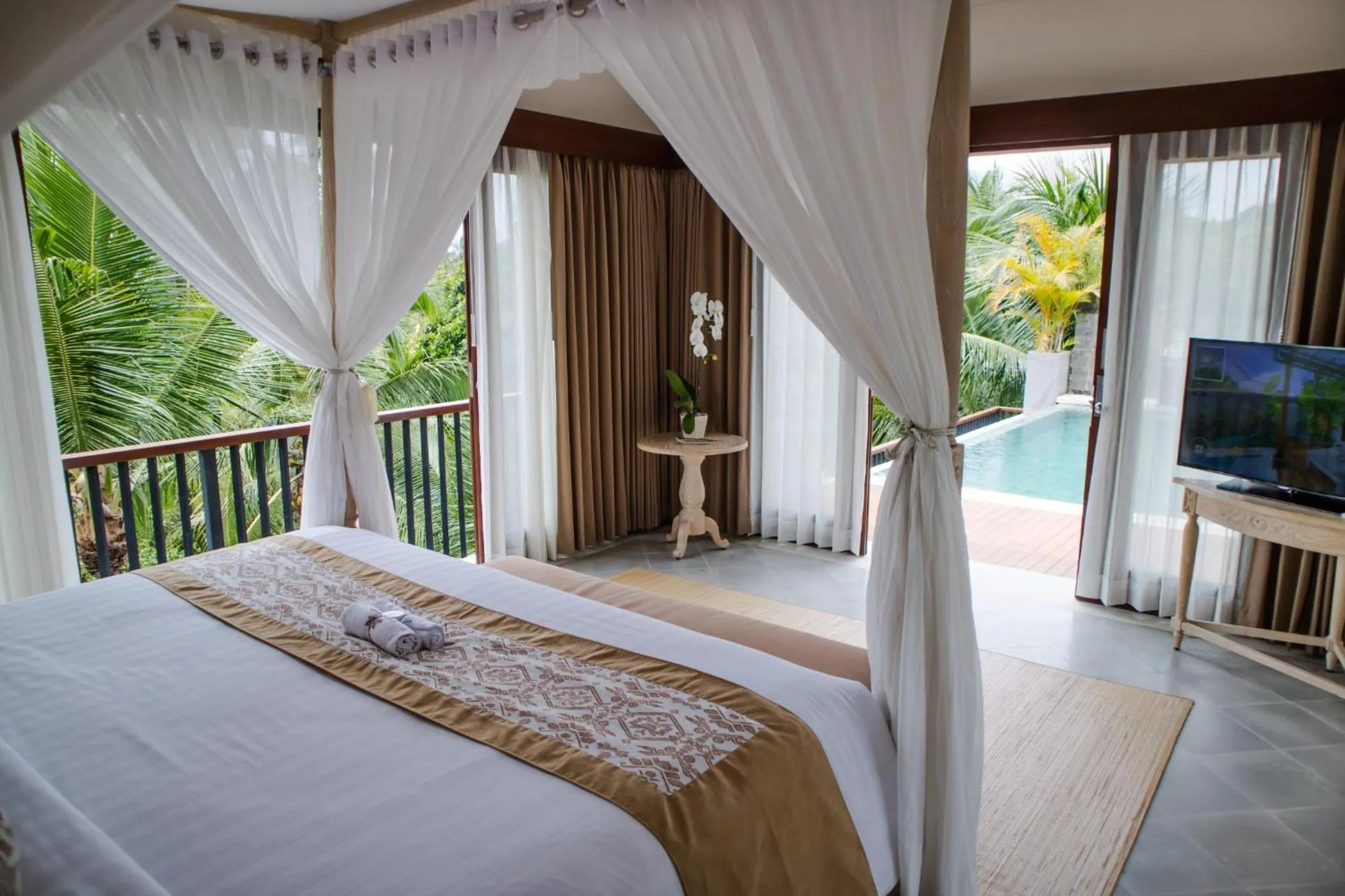 TV and multimedia, Bed in Visesa Ubud Resort