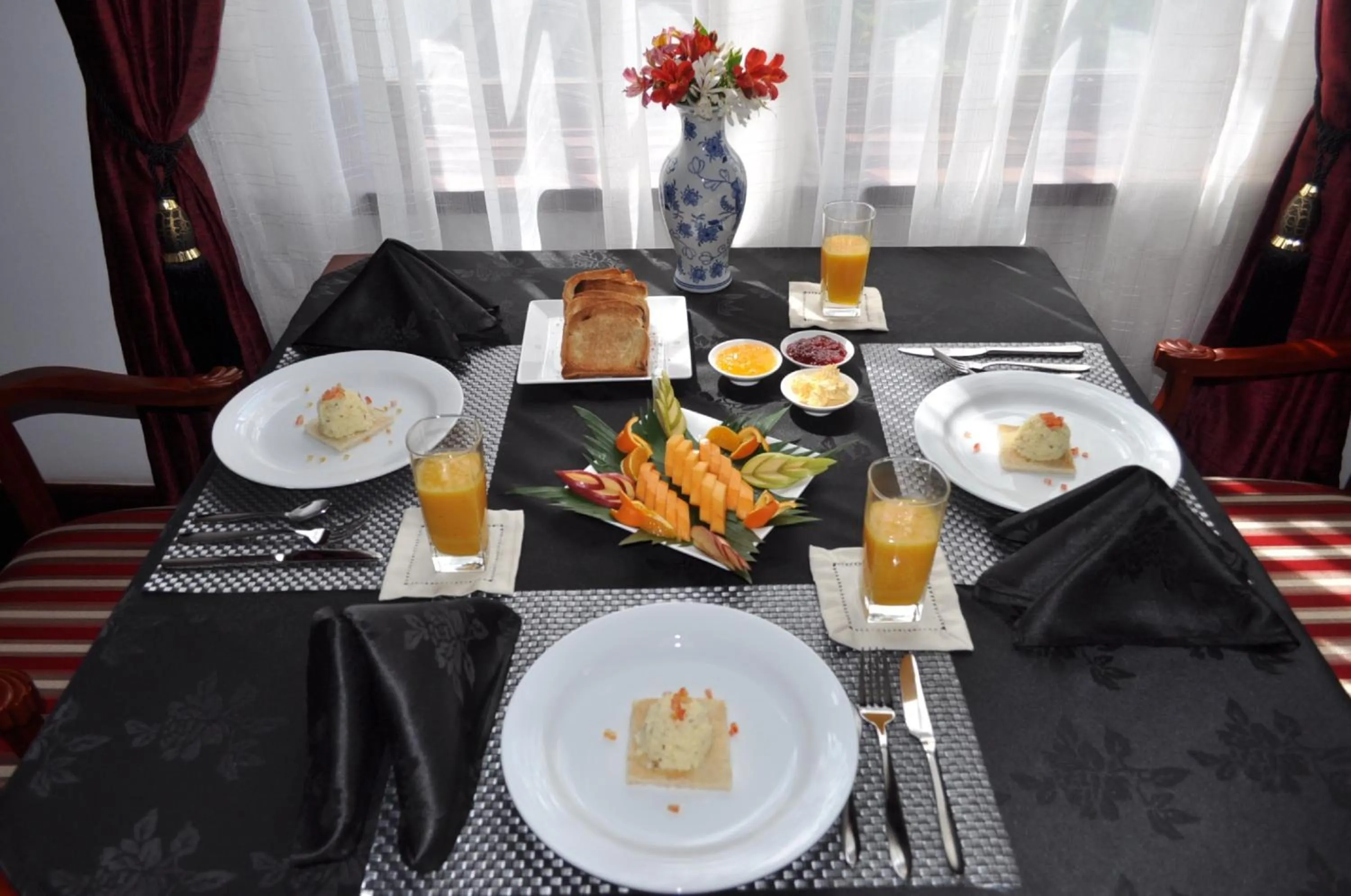 Restaurant/places to eat in Royal Cocoon - Nuwara Eliya