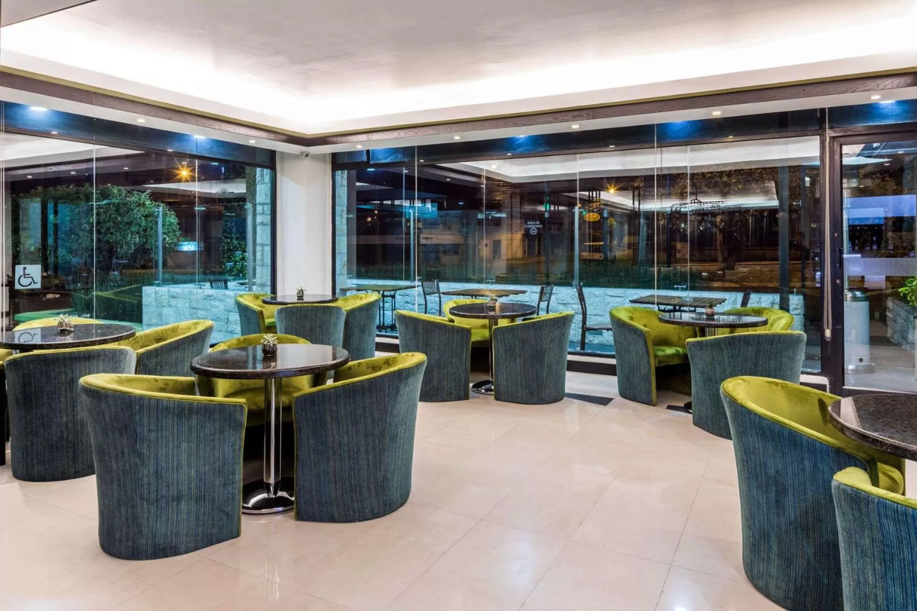 Lobby or reception in Wyndham Garden Quito