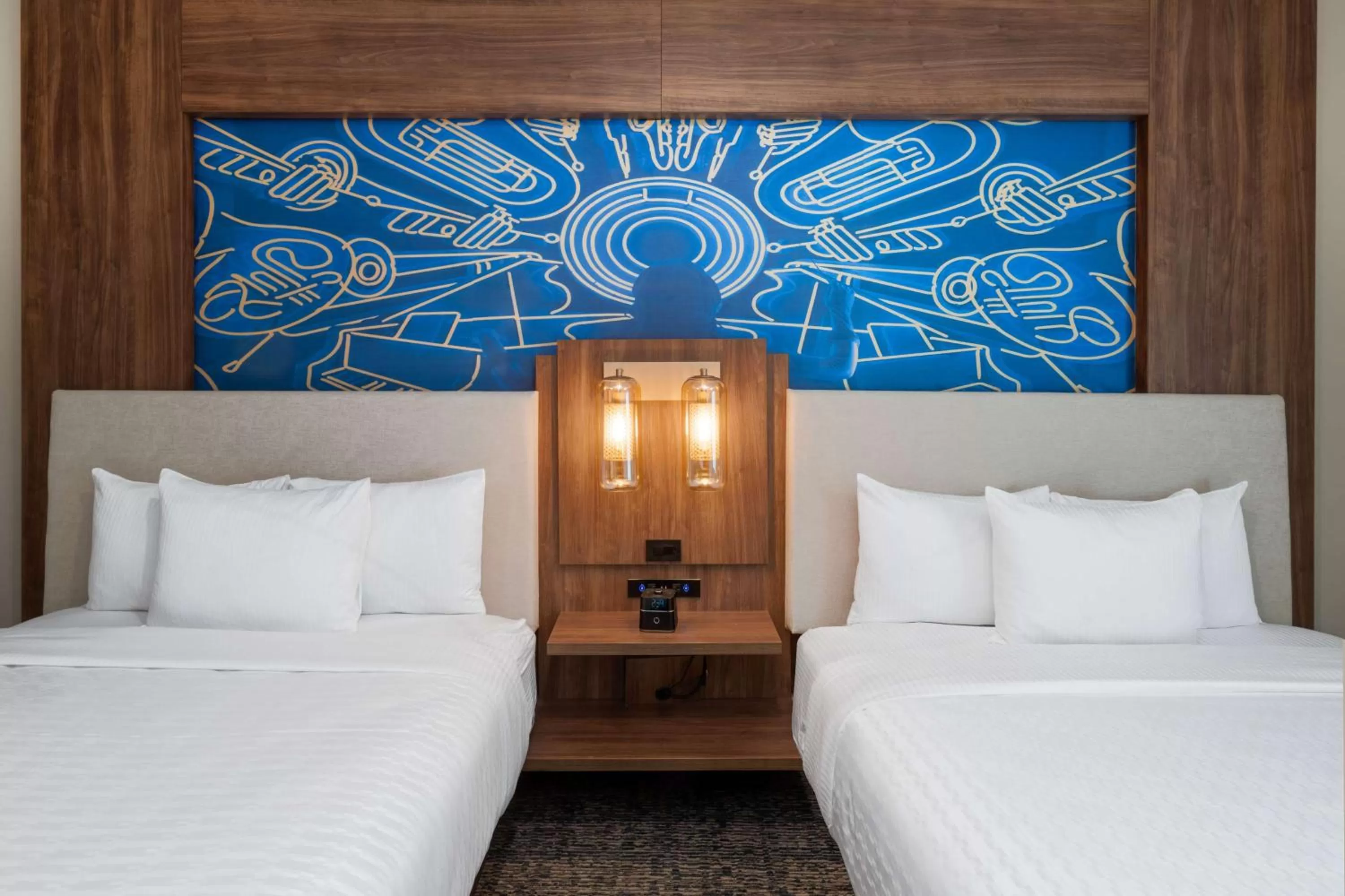 Photo of the whole room, Bed in La Quinta Inn & Suites by Wyndham Nashville Downtown Stadium