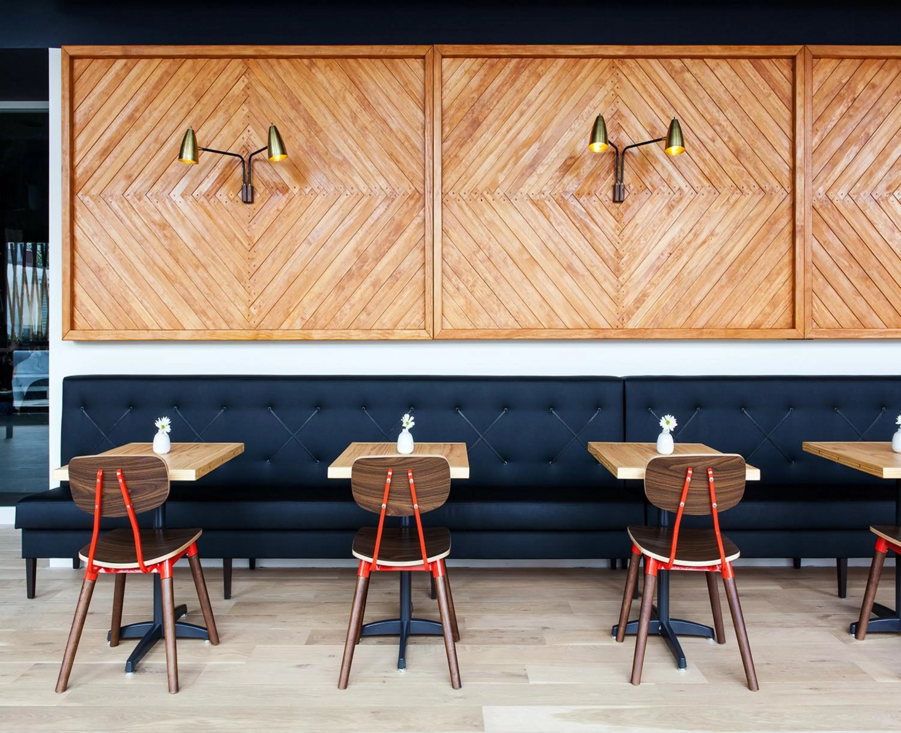 Restaurant/places to eat in Boro Hotel