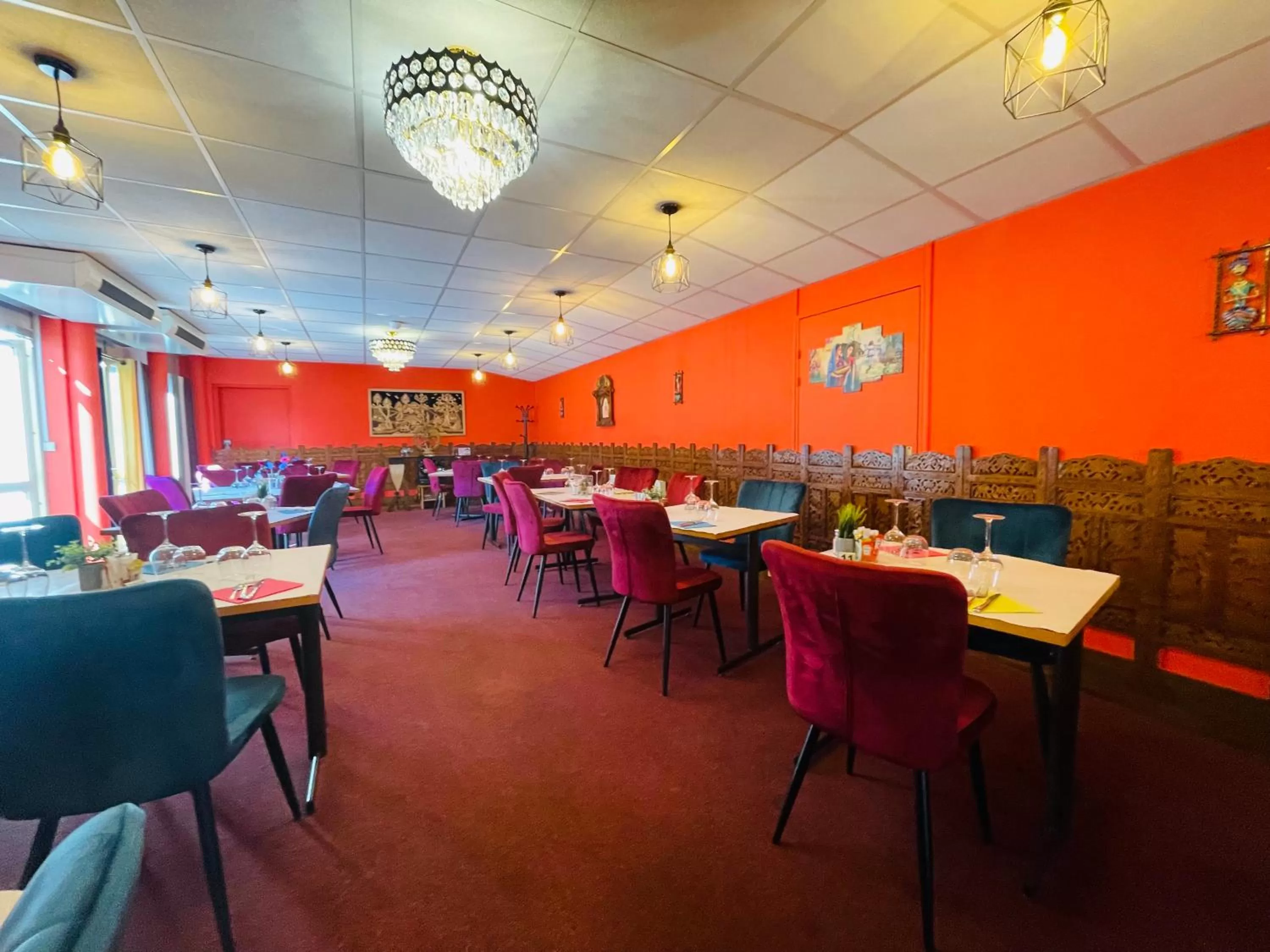 Restaurant/places to eat in Hotel Le Saint Aubin