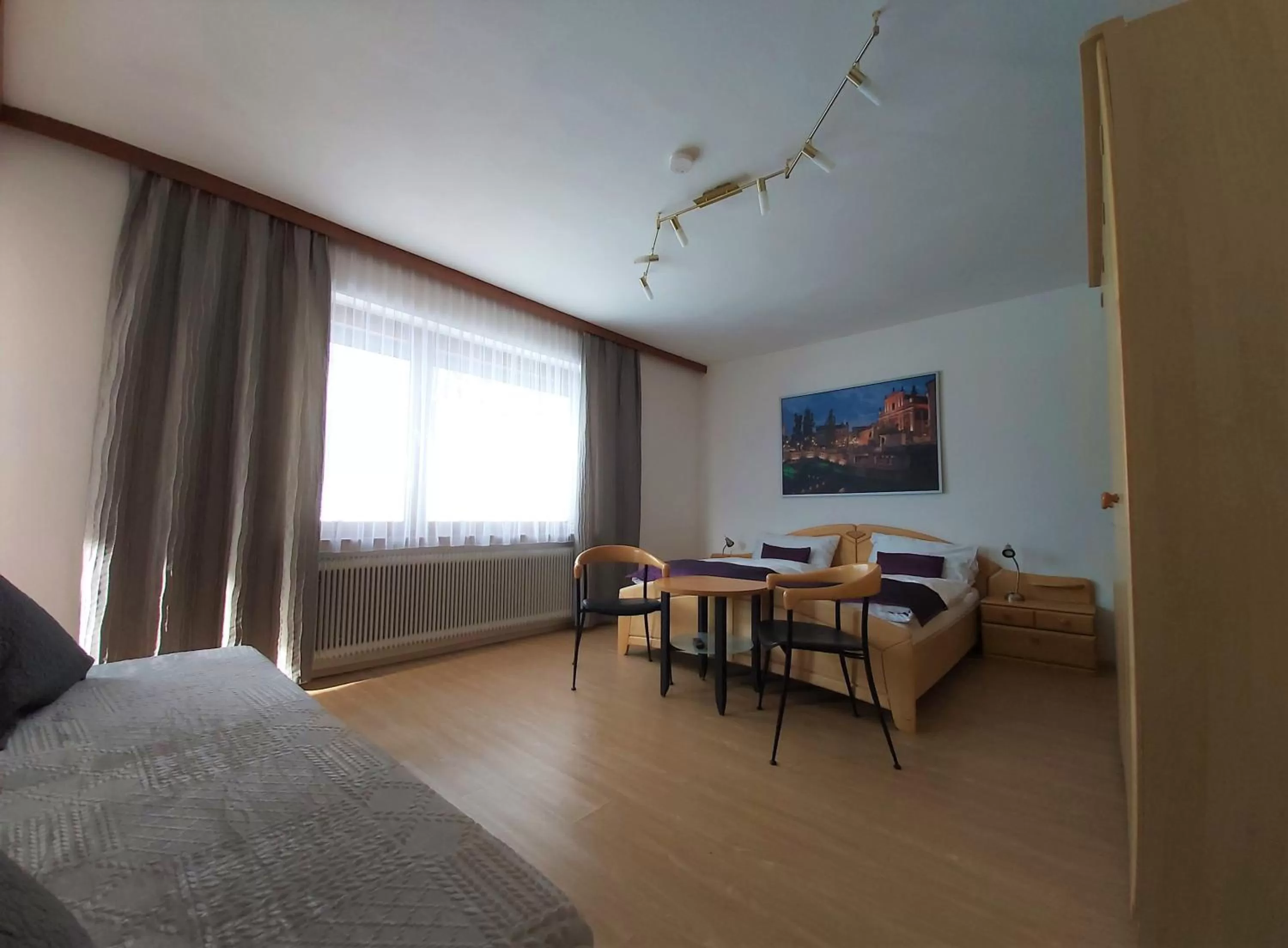 Photo of the whole room, Bed in B&B Pension Karlsdorfer Hof