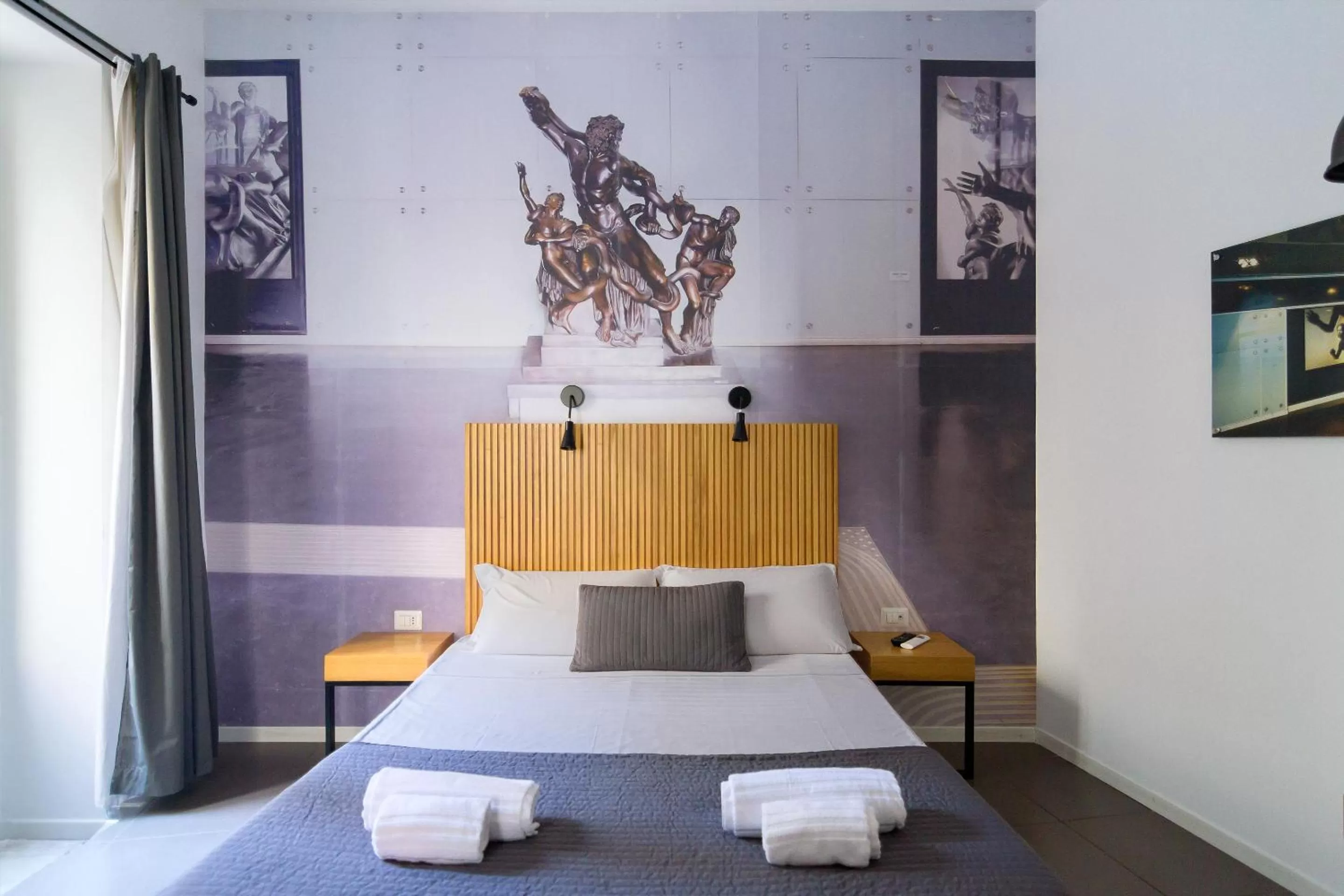 Standard Double Room in Maison du La Metro