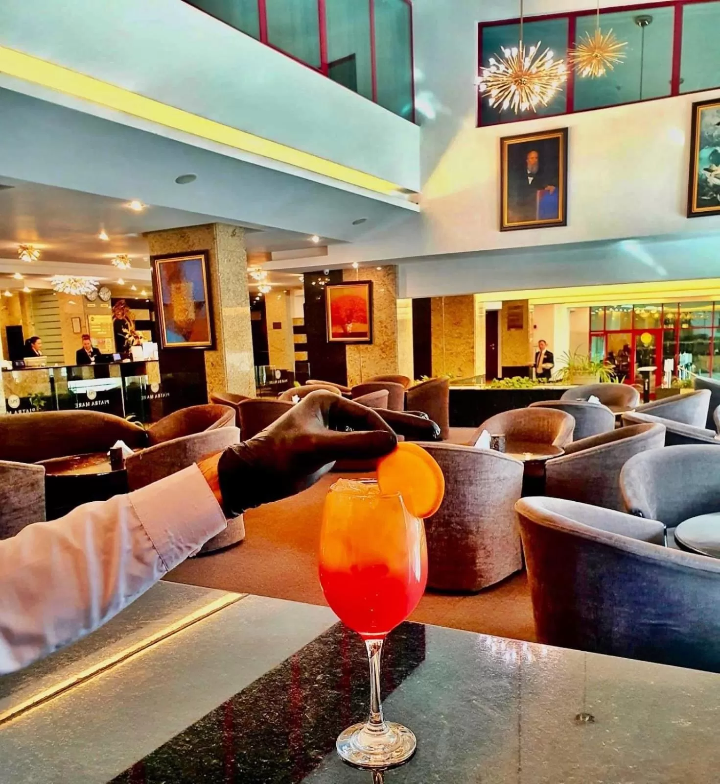 Lounge or bar in Hotel Piatra Mare