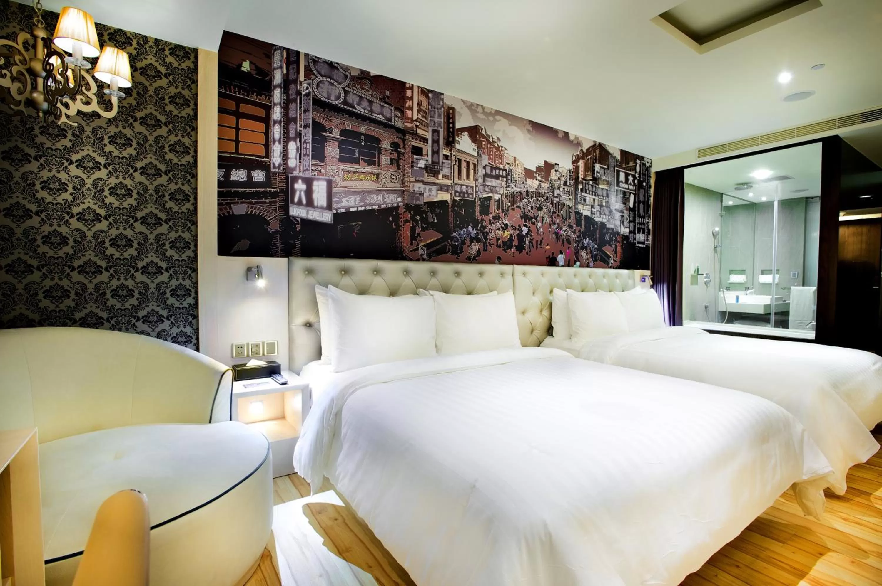 Bedroom, Bed in FX Hotel Tainan