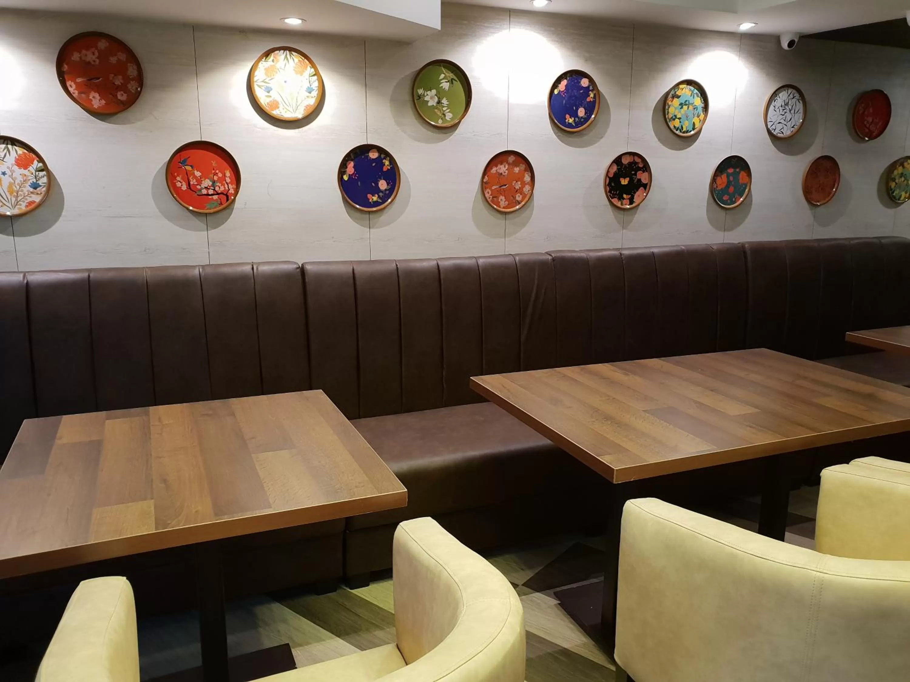 Restaurant/places to eat in Klase Hotels