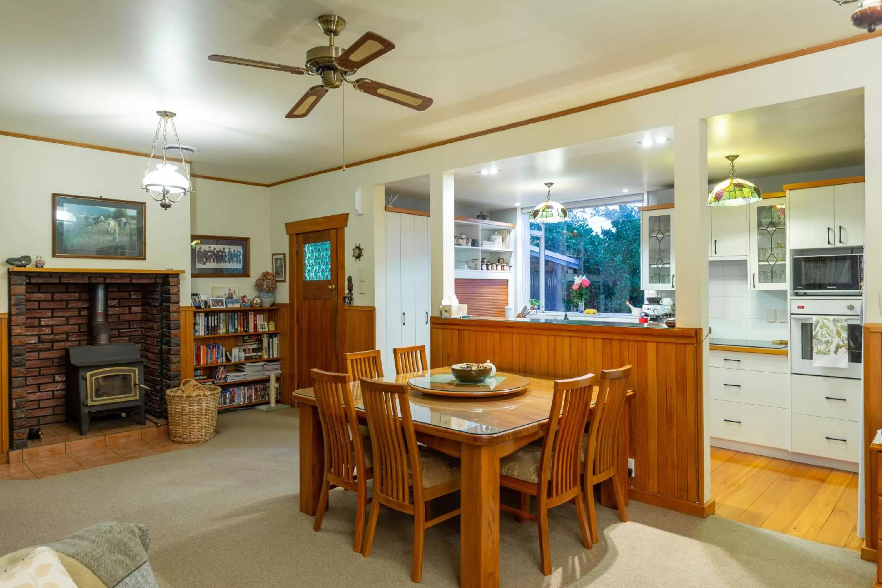 Breakfast in Olde Mill House B&B & Bike2Wine cycle hire