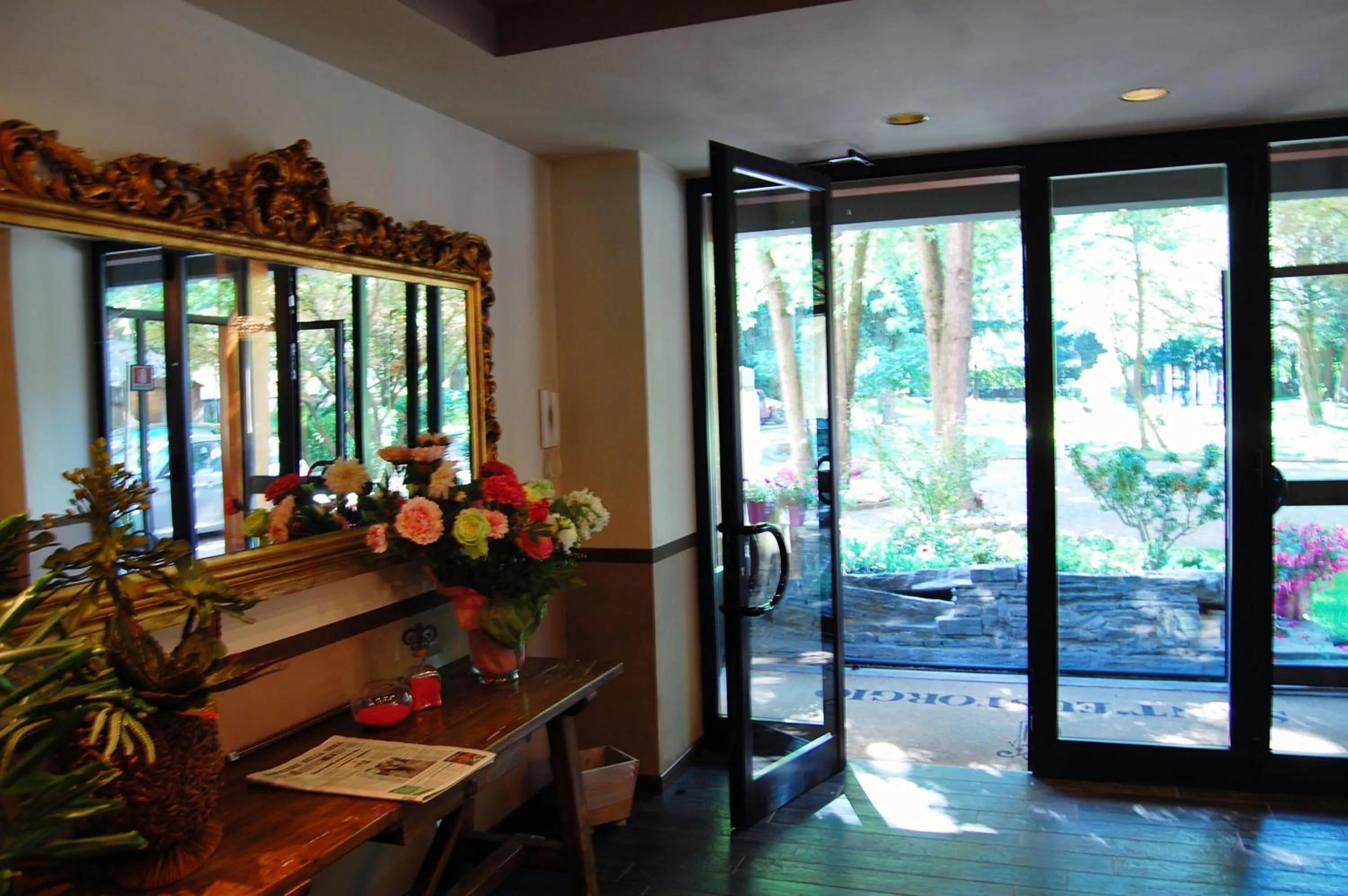 Lobby or reception in Albergo Ristorante Sant'Eustorgio