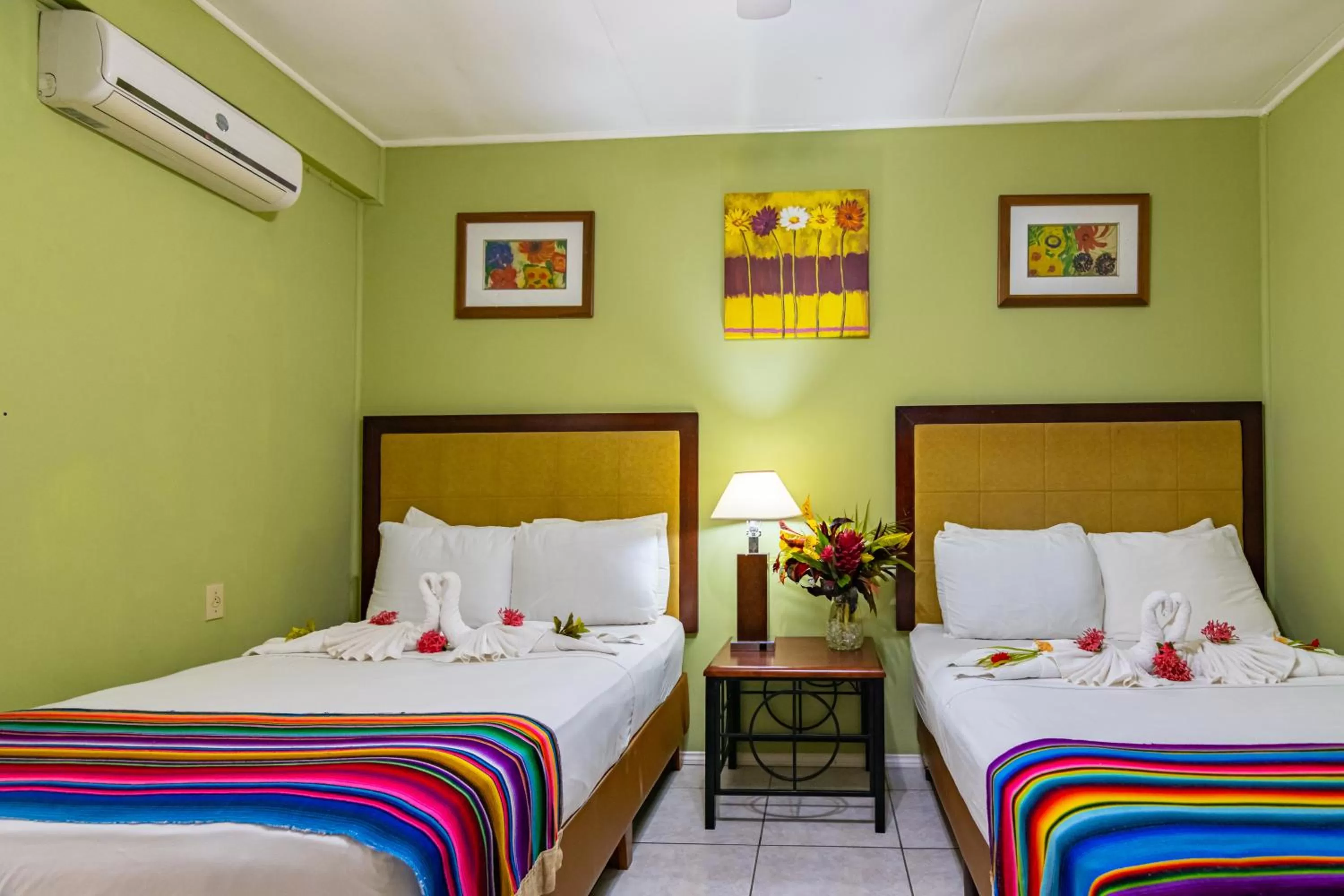Bed in Cahal Pech Village Resort