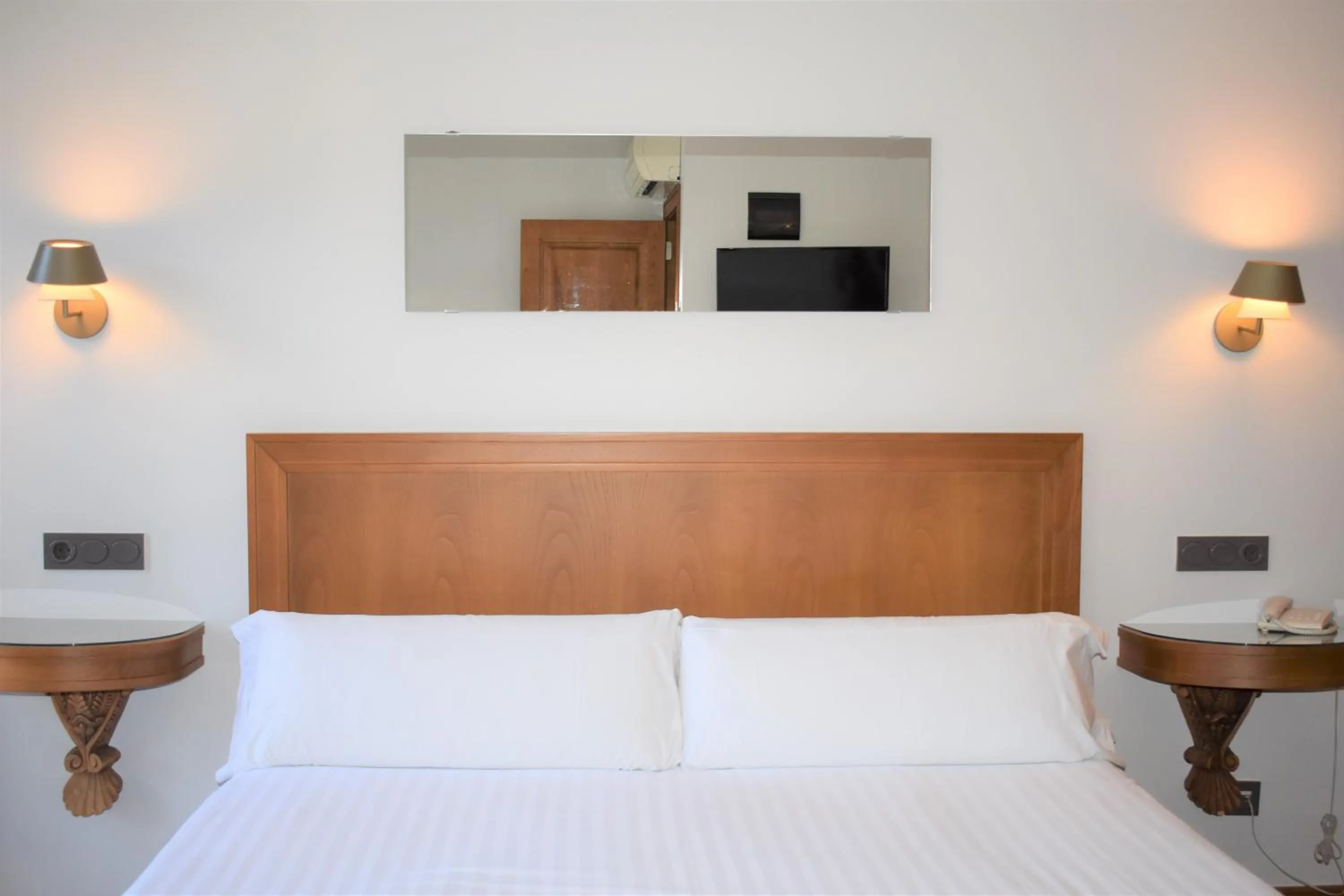 Bed in Hotel El Sella