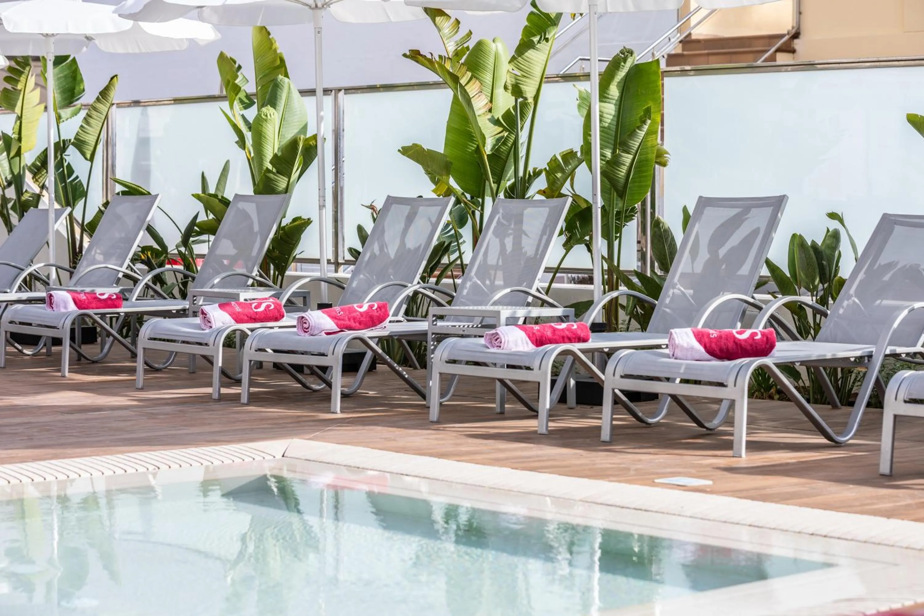 Swimming pool in JS Yate