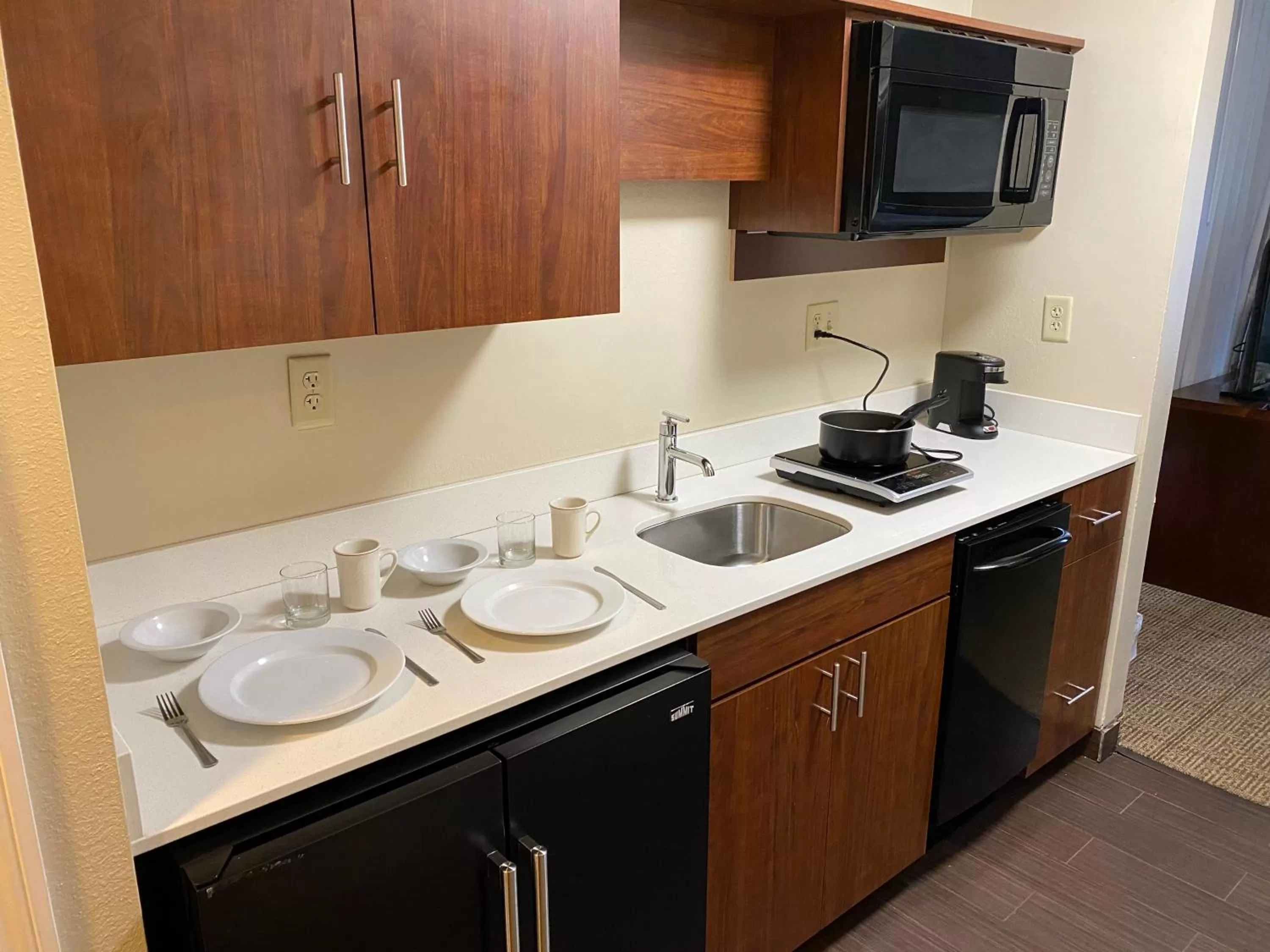 Kitchen or kitchenette in Comfort Inn Danvers - Boston North Shore