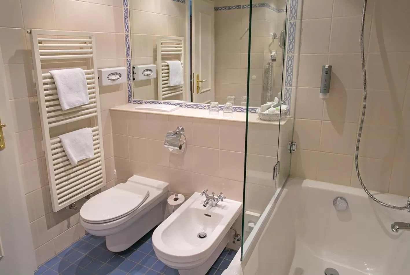 Bathroom in Dorint Parkhotel Meißen