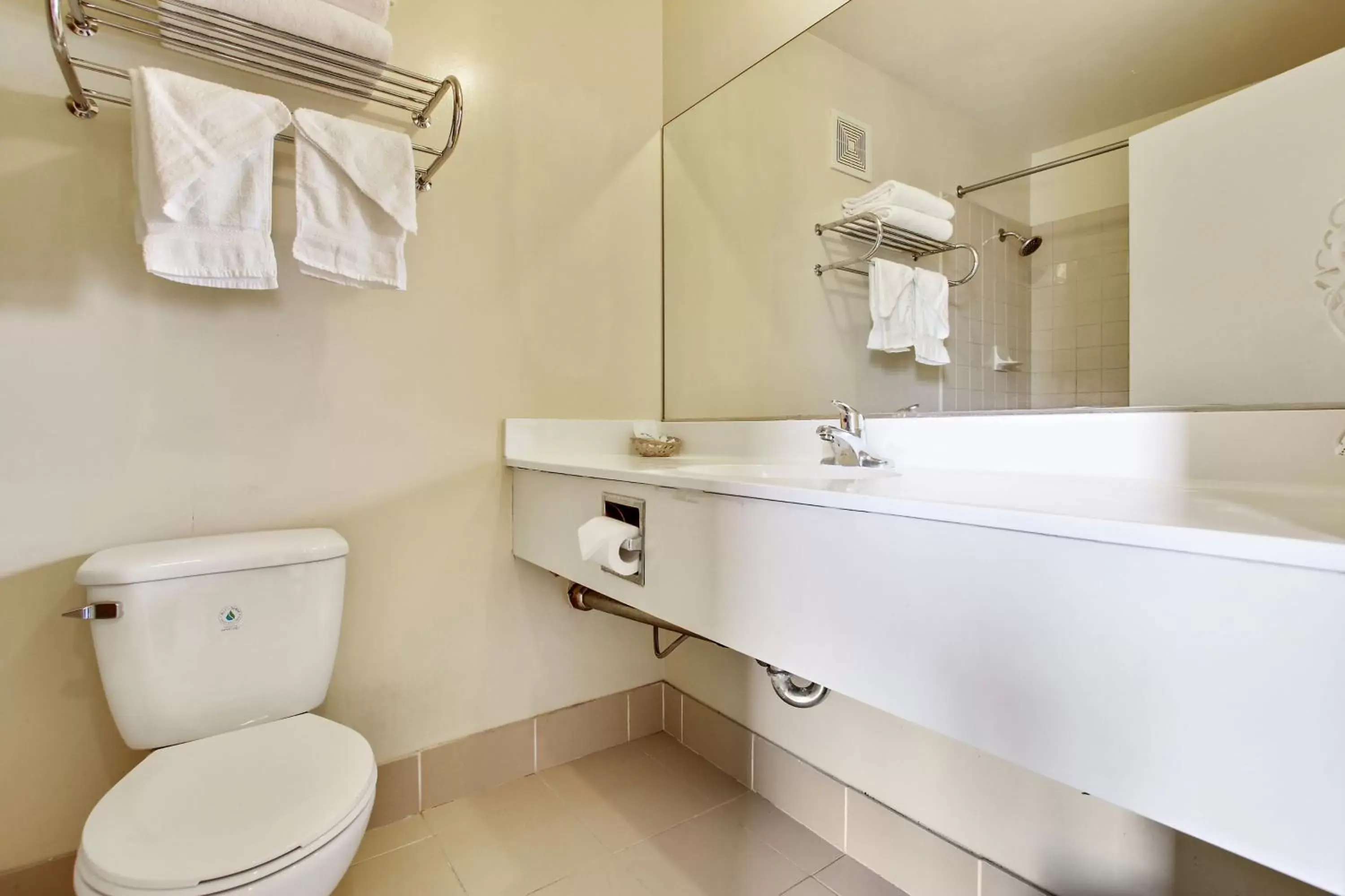 Economy Double Room in Rotex Western Inn Economy Double Room in Rotex Western Inn