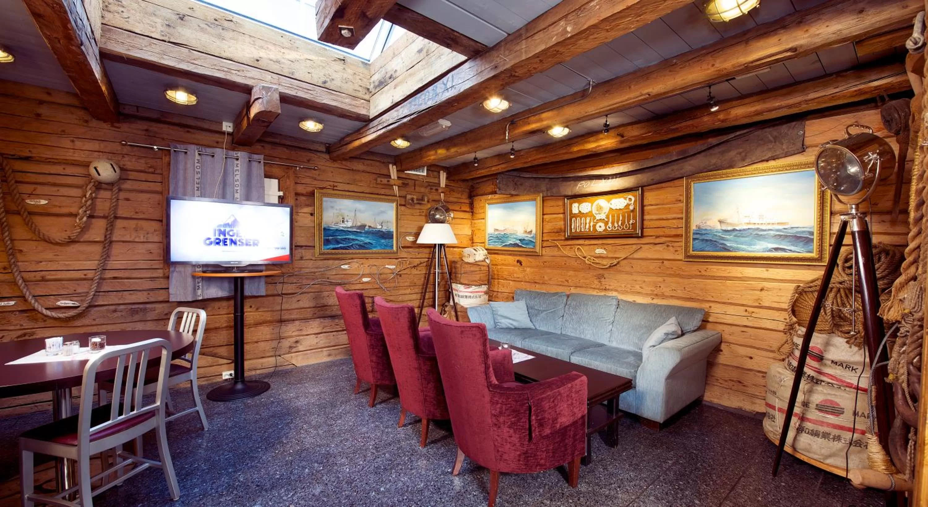 Restaurant/places to eat in Home Hotel Atlantic