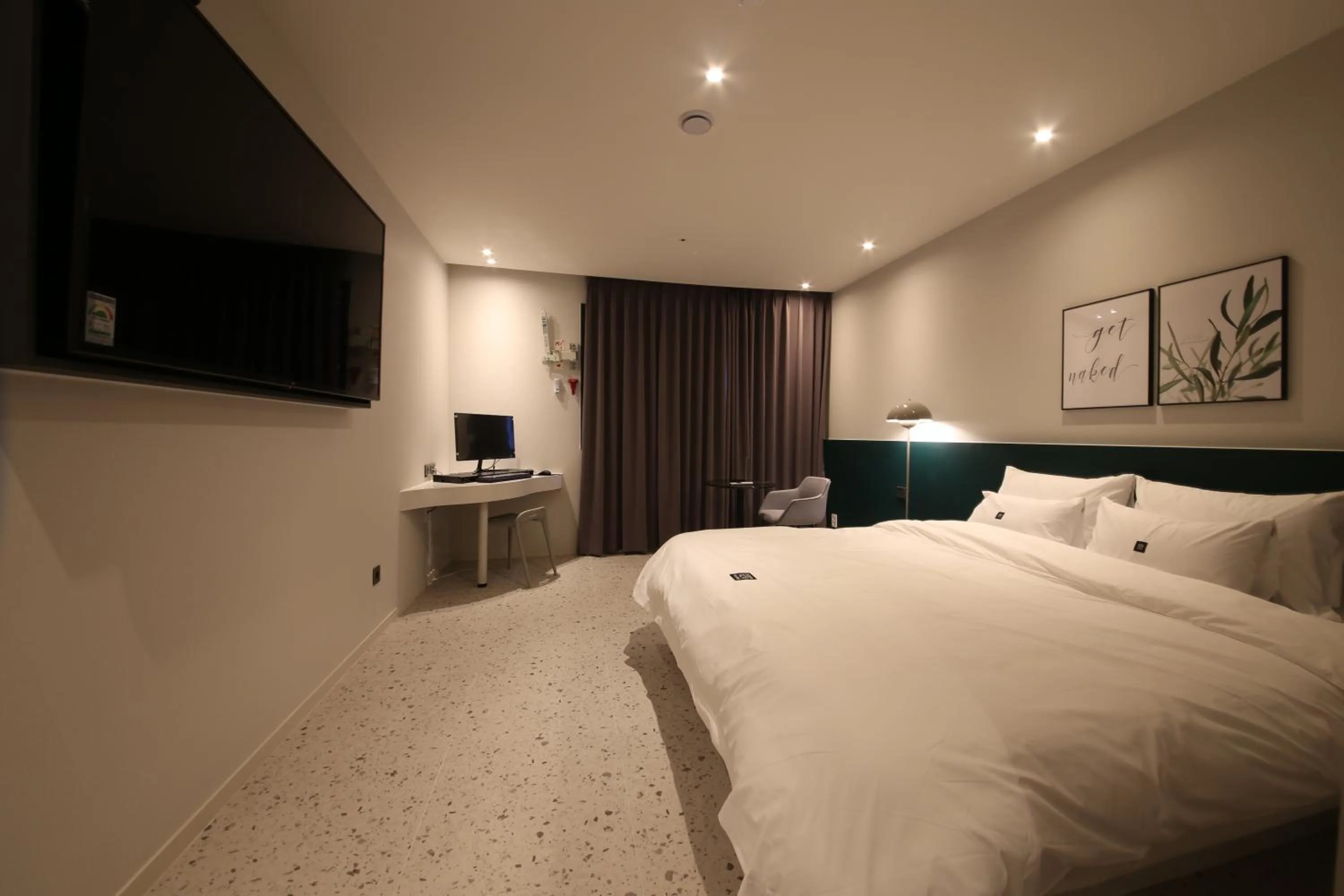 Bed in Zam101 Hotel Gimhae