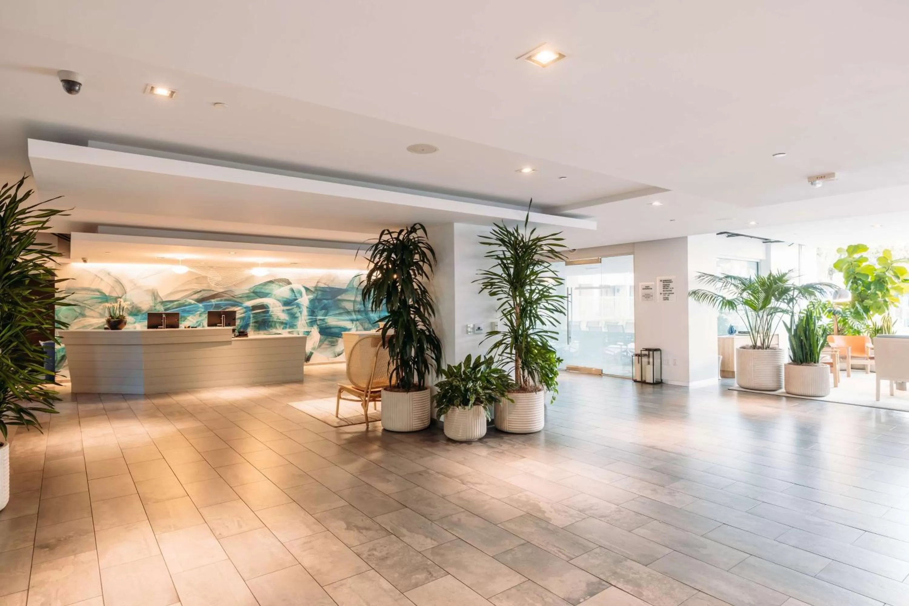 Lobby or reception in Hotel MDR Marina del Rey- a DoubleTree by Hilton