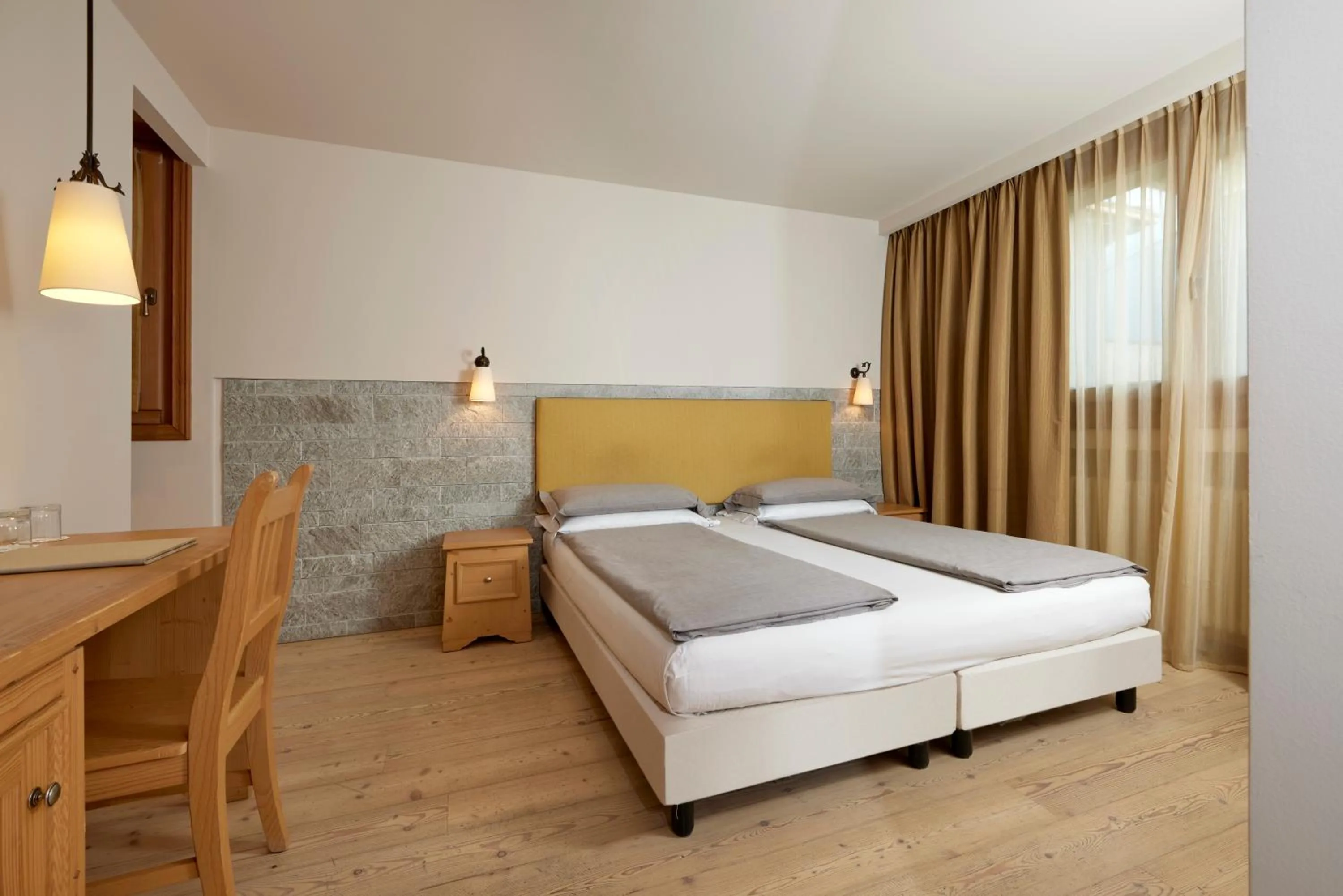 Bedroom, Bed in Hotel Rezia