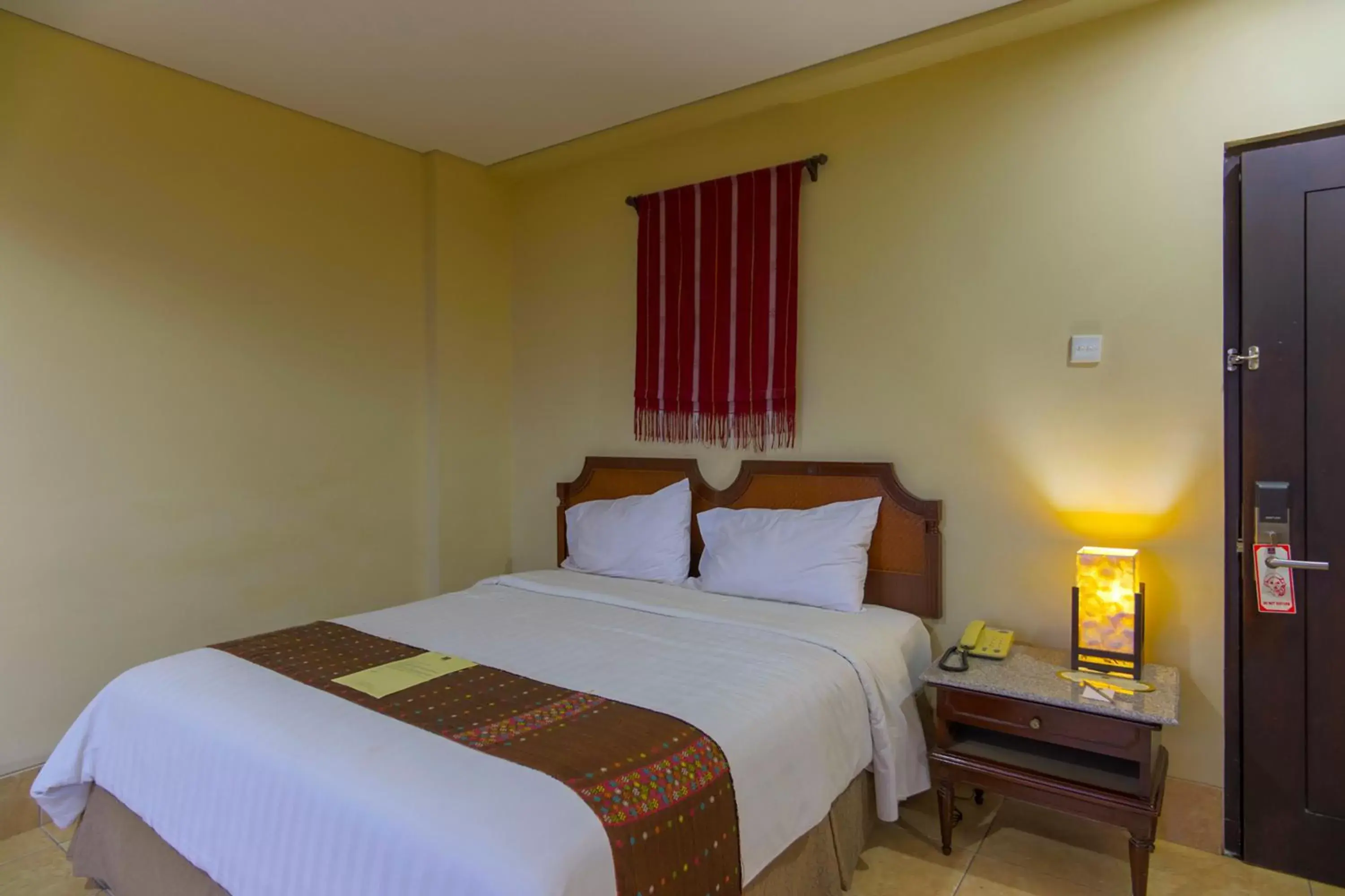 Deluxe Sea View with Free Airport Transfer in The Jayakarta Suites Komodo Flores Deluxe Sea View with Free Airport Transfer in The Jayakarta Suites Komodo Flores