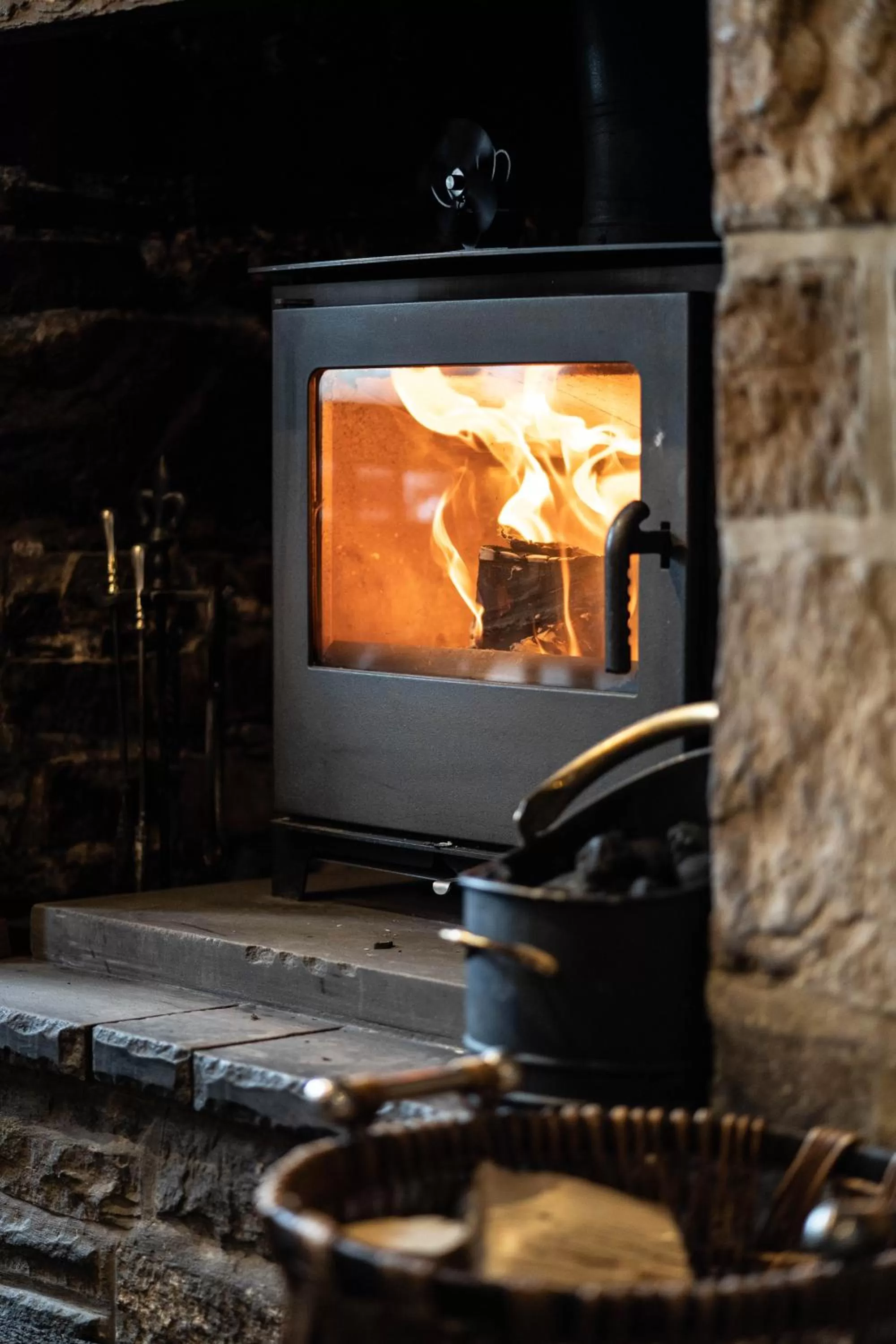flat iron, TV/Entertainment Center in Black Horse Hotel