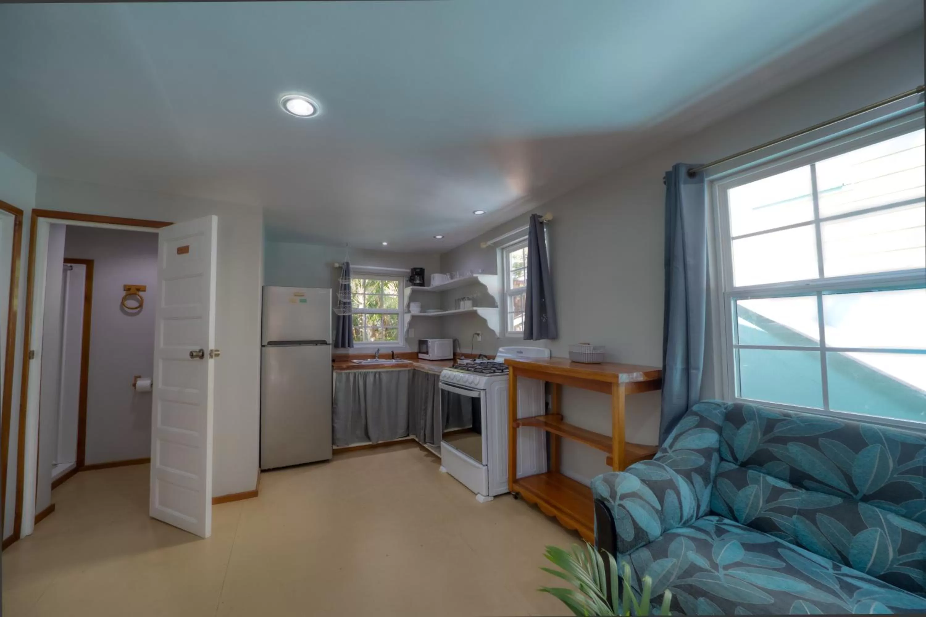 Kitchen/Kitchenette in Placencia Villas