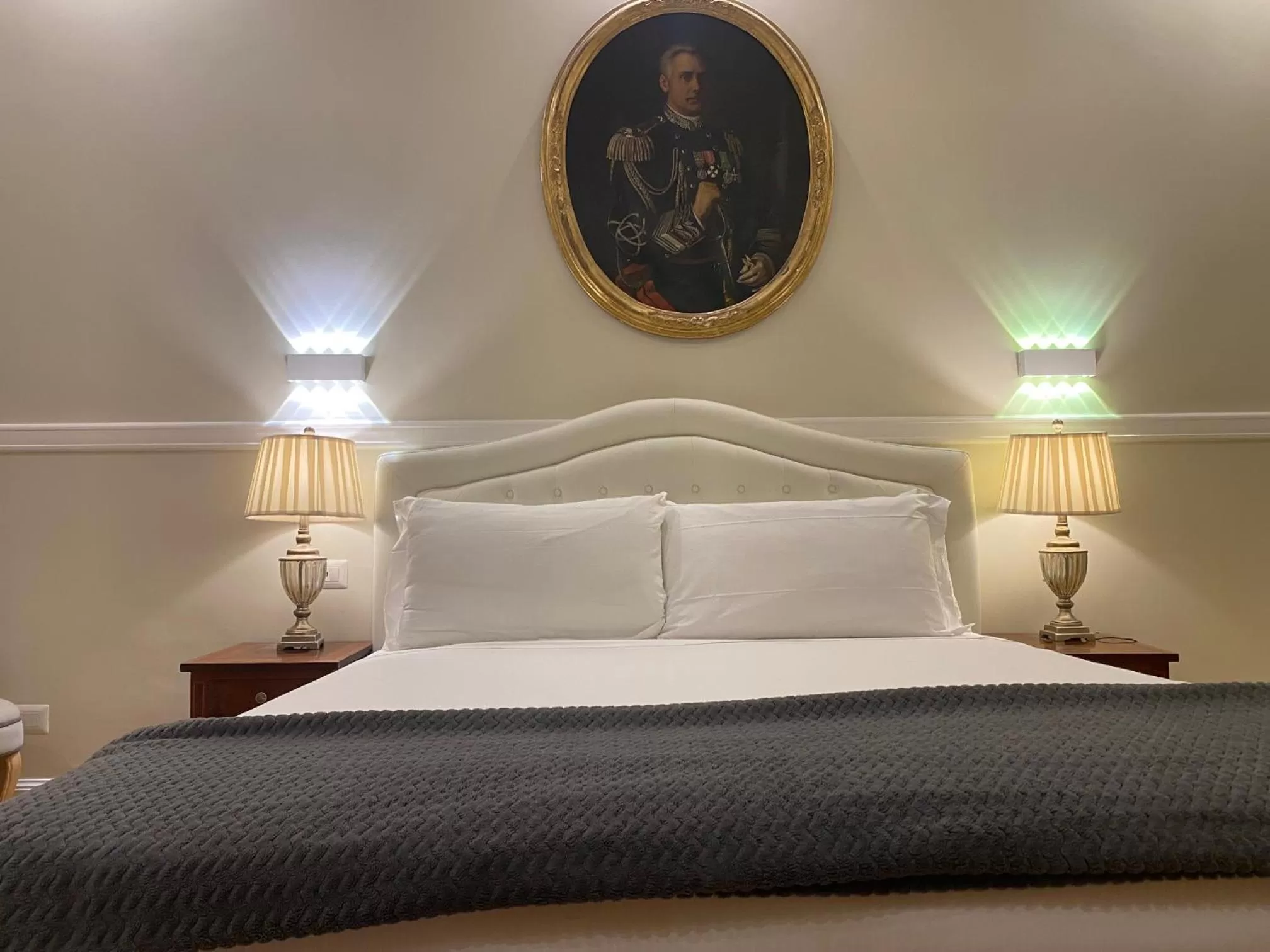 Bed in La Residenza del Sole al Pantheon