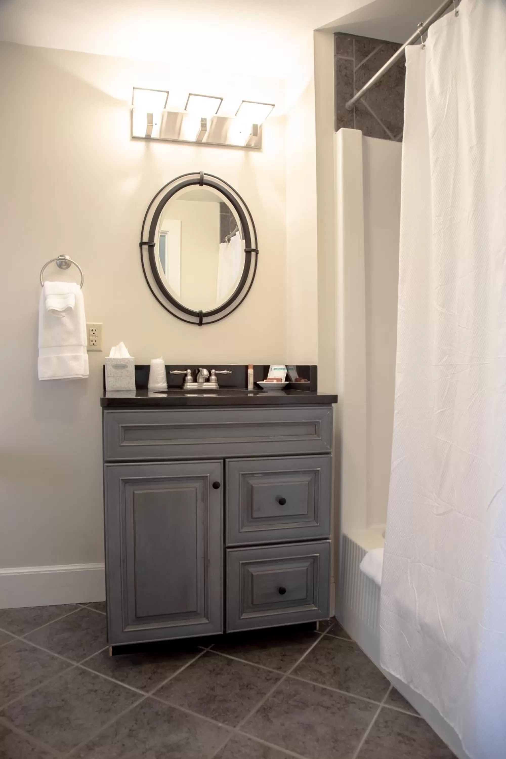 Bathroom in Sheepscot Harbour Village Resort
