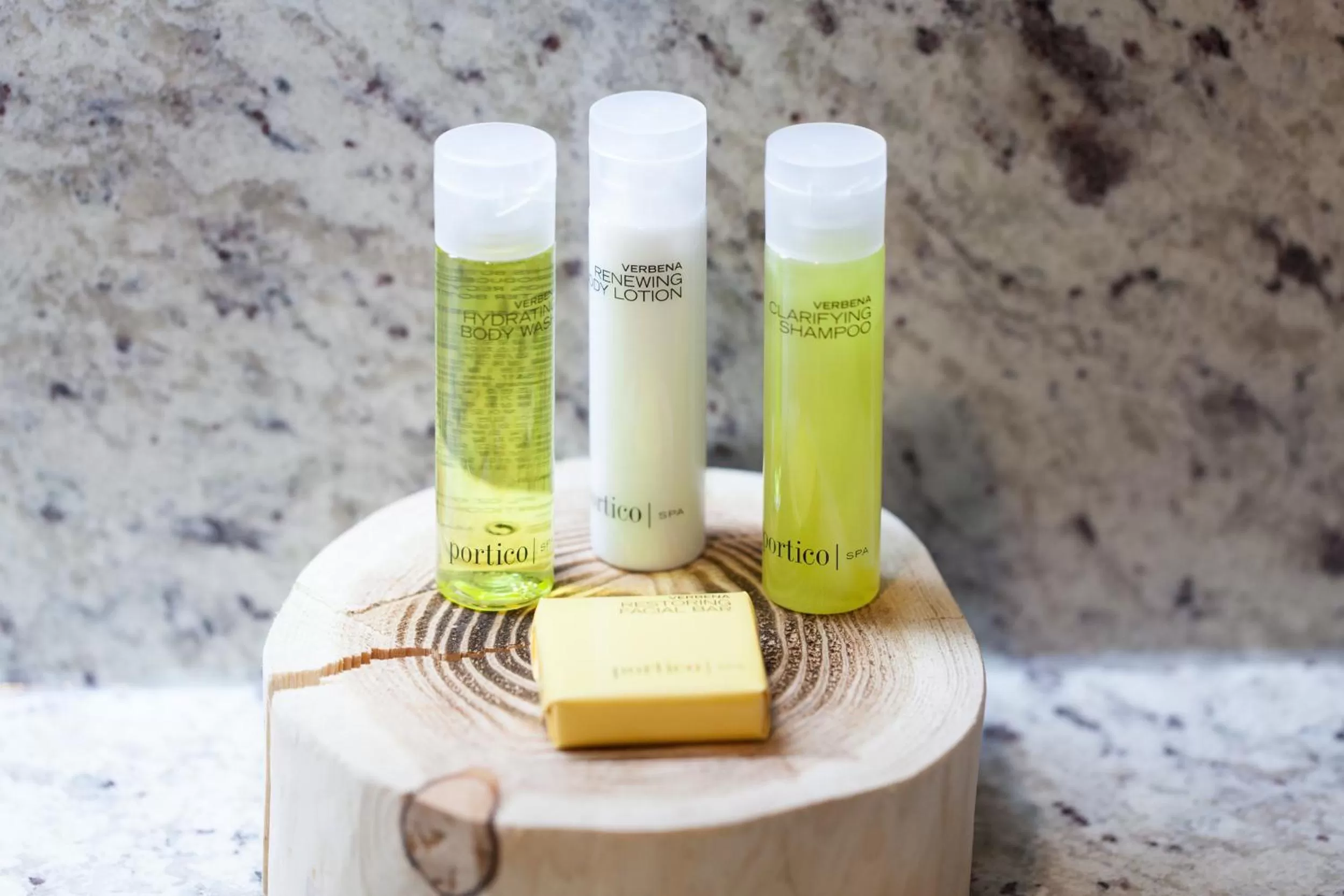 Shower in Acube Hotel Dongdaemun