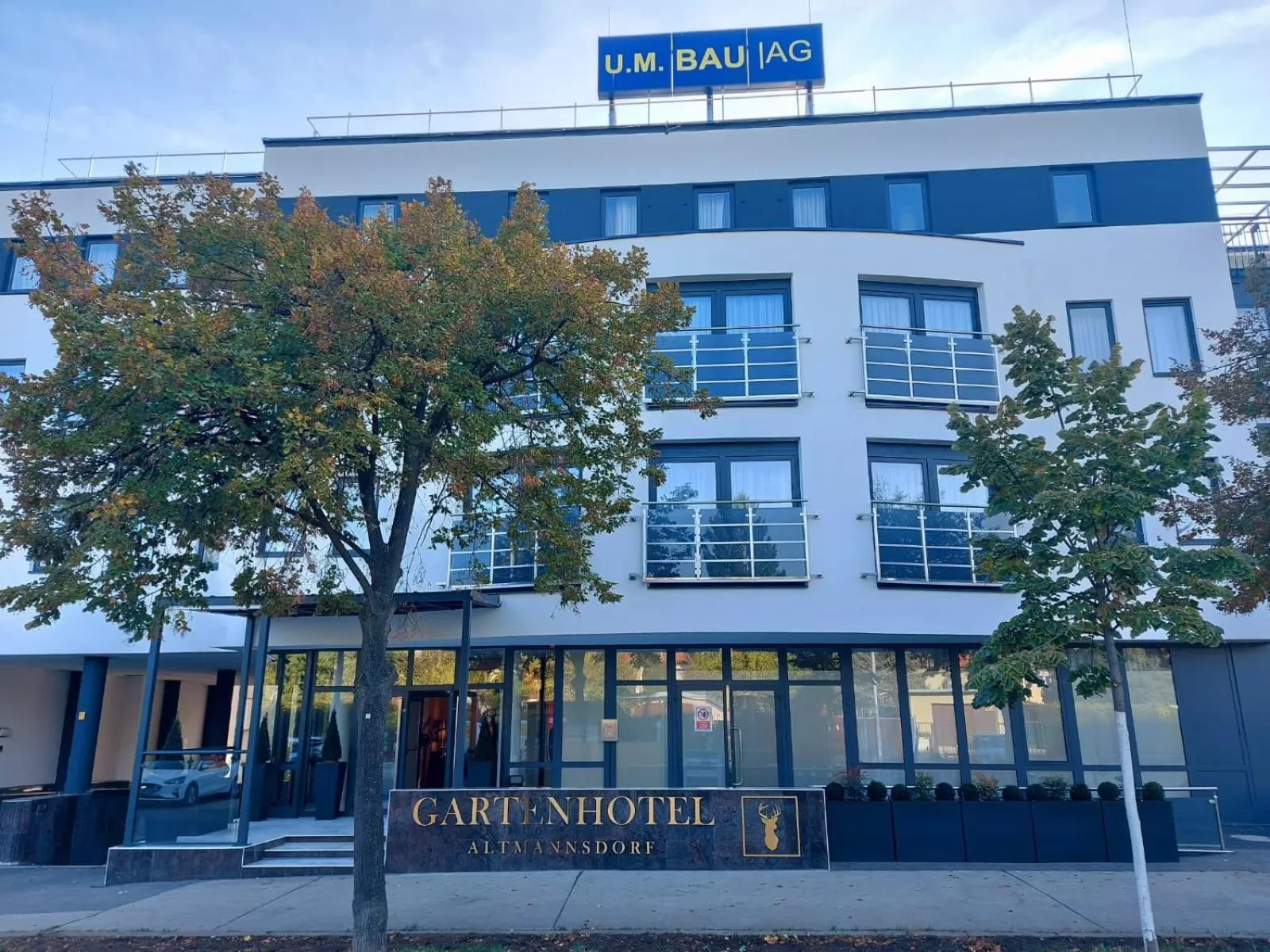 Property building in Gartenhotel Altmannsdorf