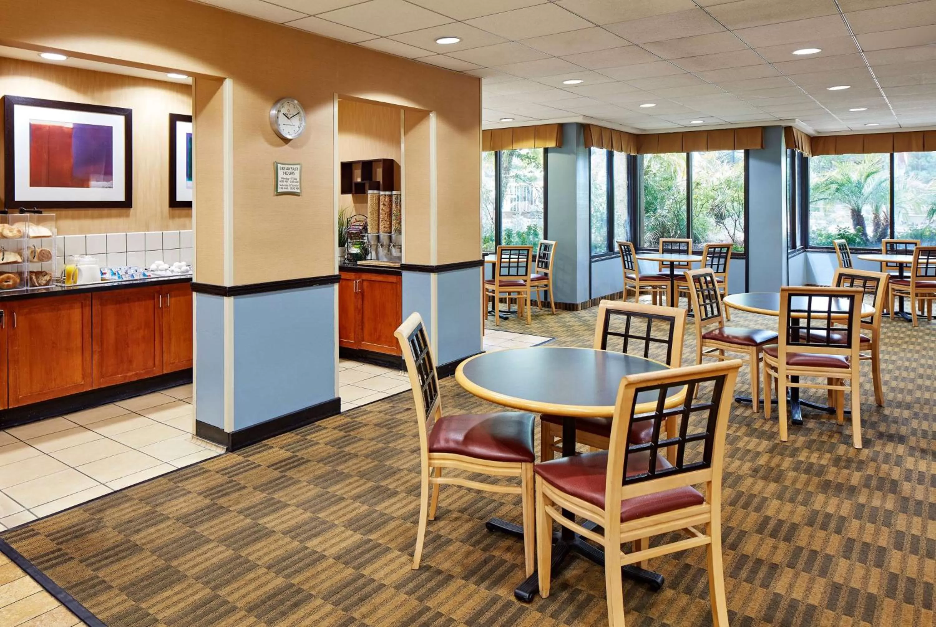 Breakfast in La Quinta by Wyndham Thousand Oaks-Newbury Park