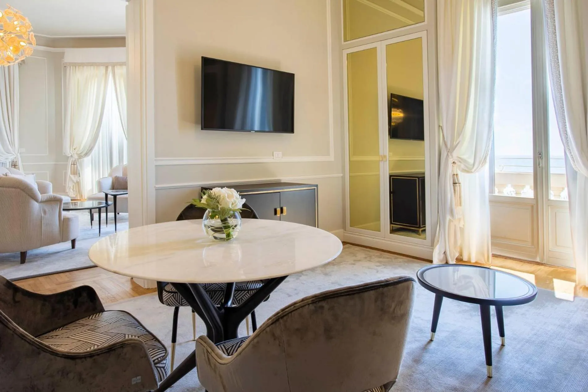 Seating area in Grand Hotel Principe Di Piemonte