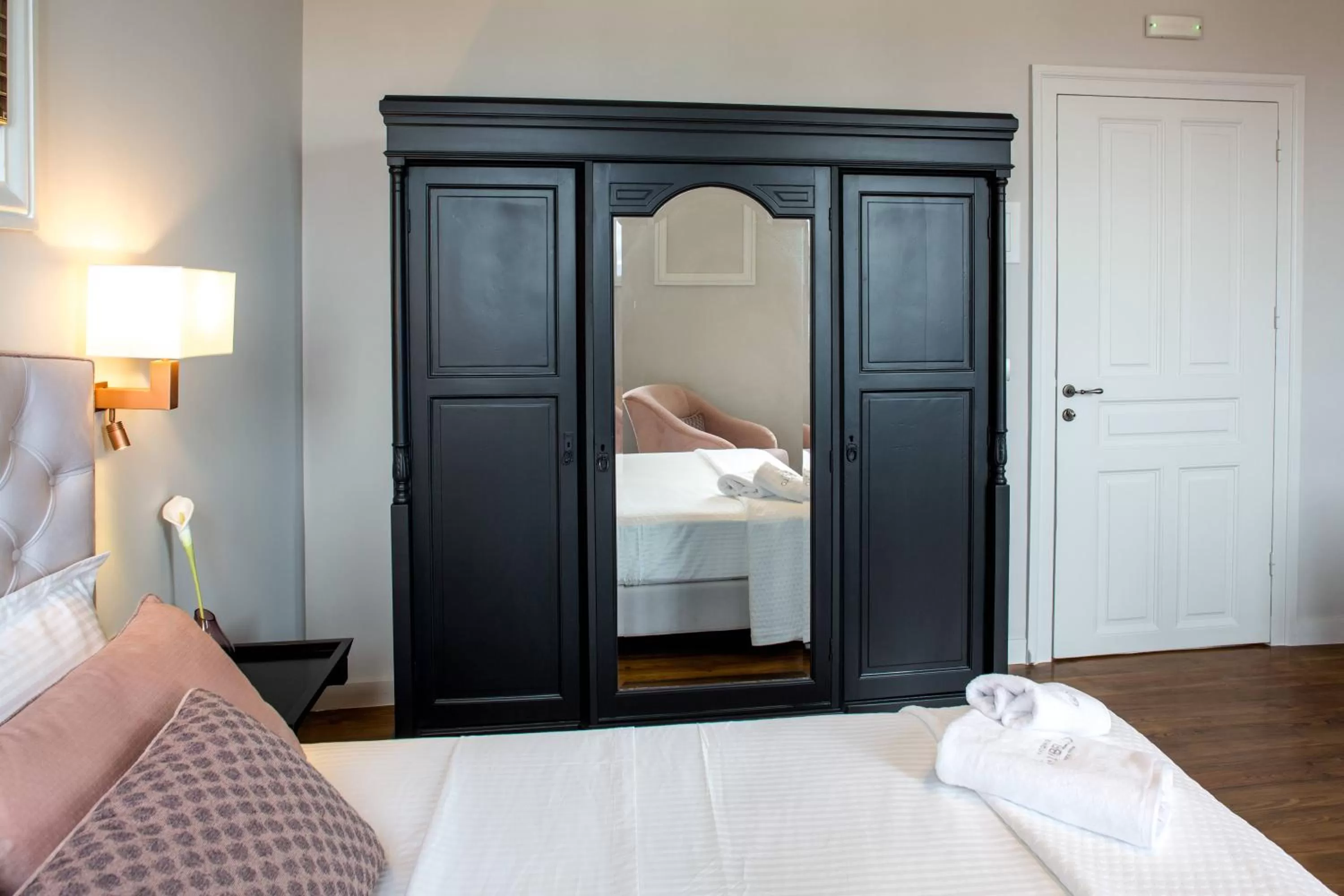 Photo of the whole room, Bed in Gambello Luxury Rooms