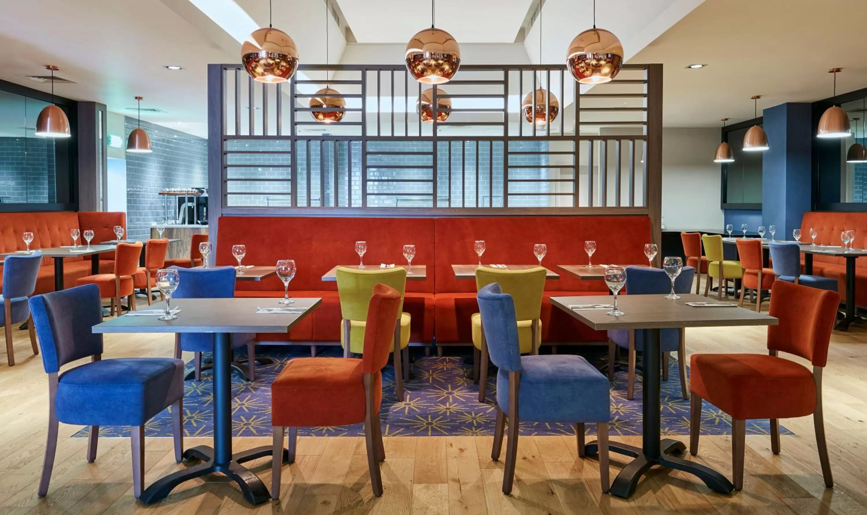 Restaurant/places to eat in Leonardo Hotel Cheltenham