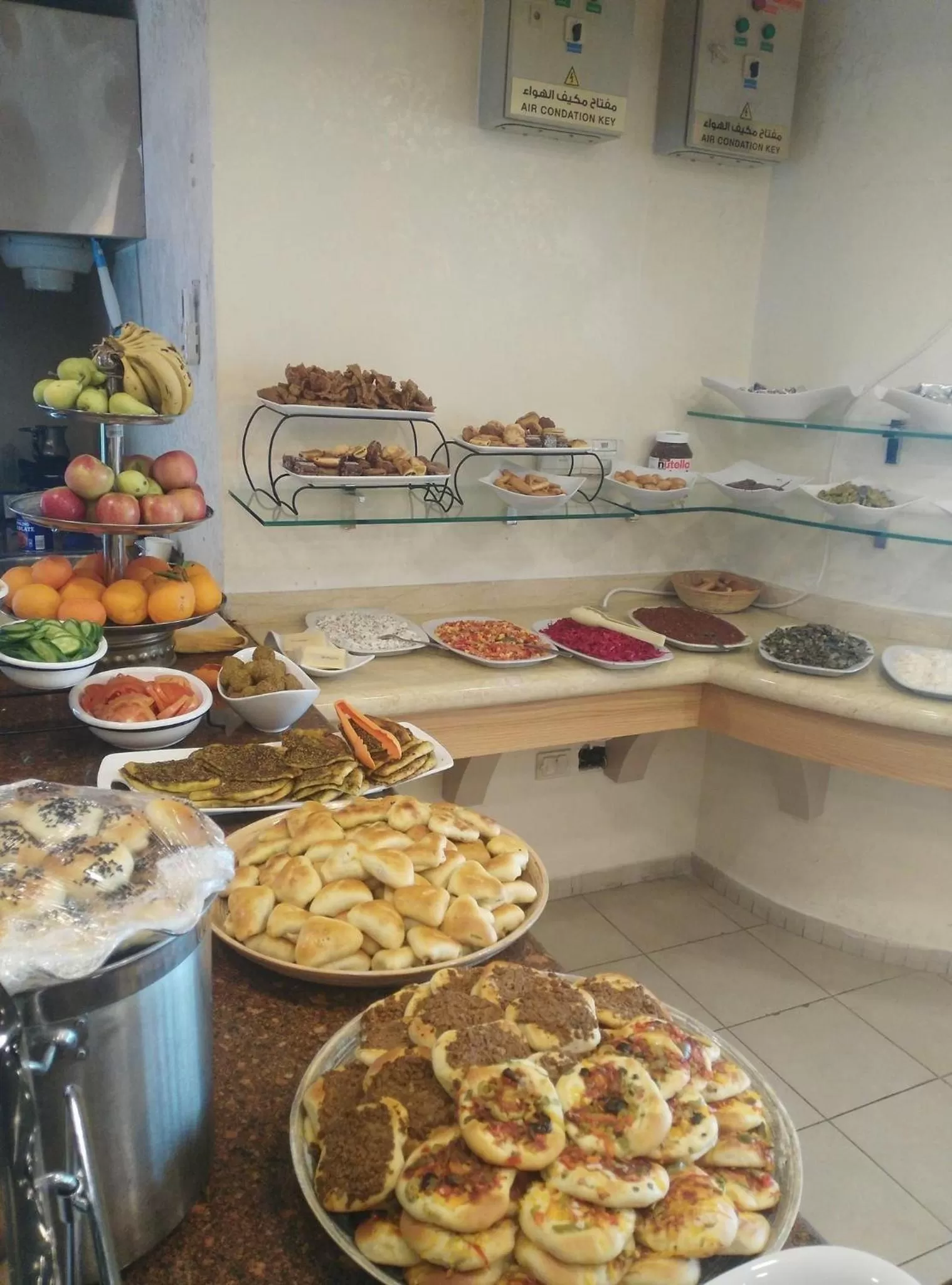 Buffet breakfast, Food in Saleem Afandi Hotel