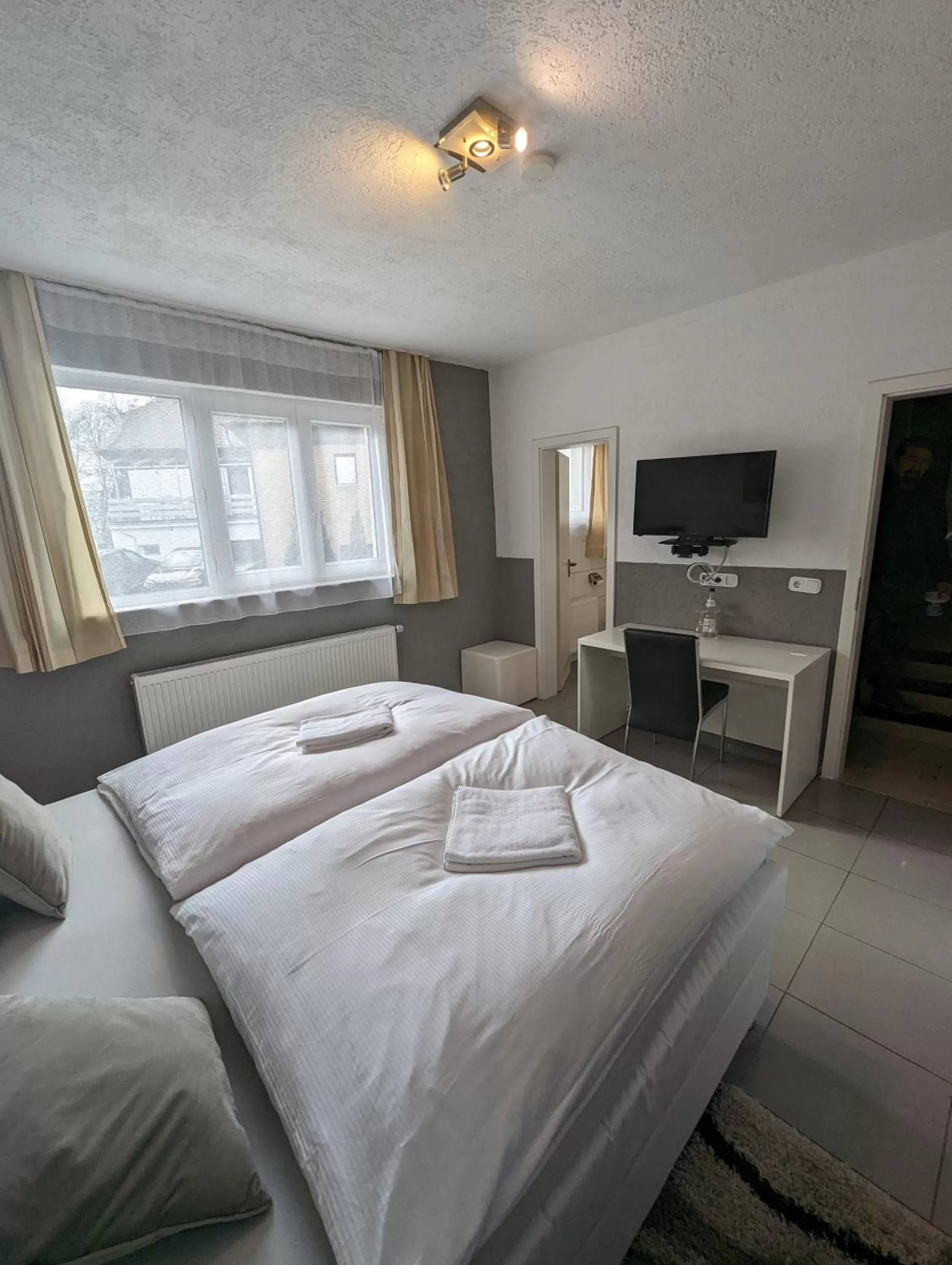 Bed in Hotel Eiserner Anton