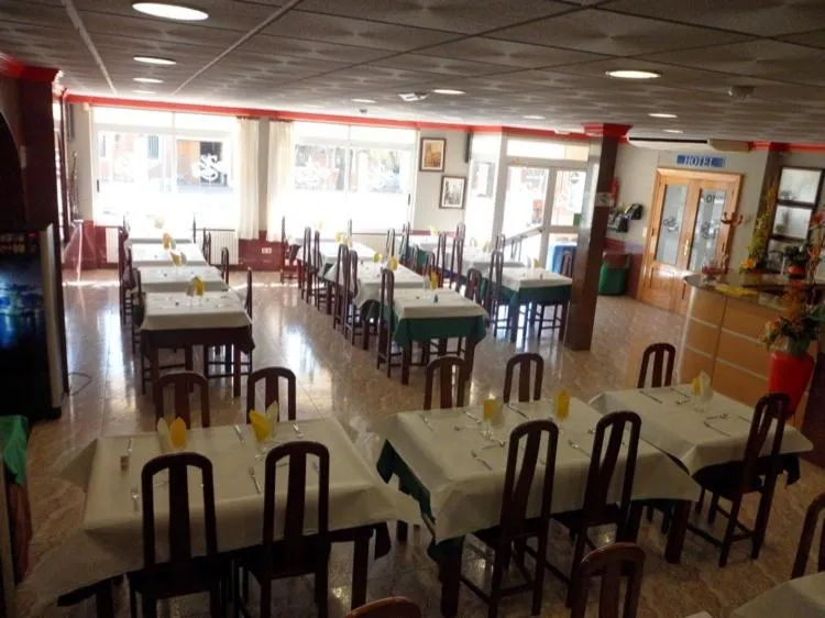 Restaurant/places to eat in Hotel La Bolera