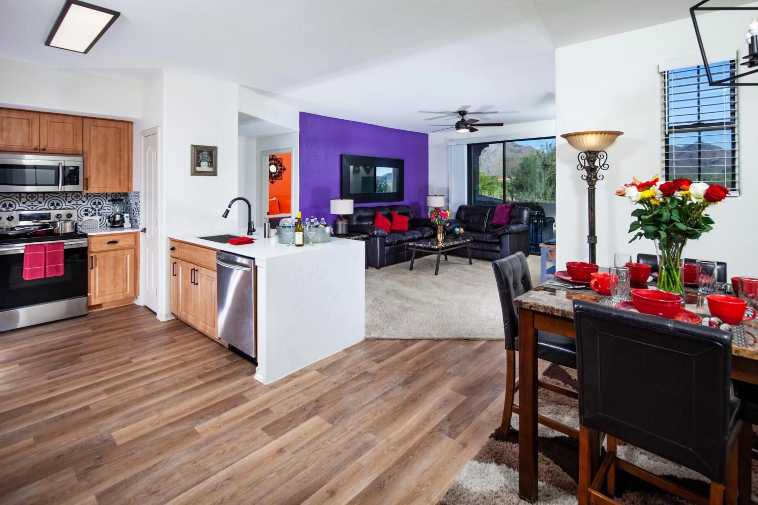 Kitchen or kitchenette, Kitchen/Kitchenette in Luxury Condos by Meridian CondoResorts- Scottsdale