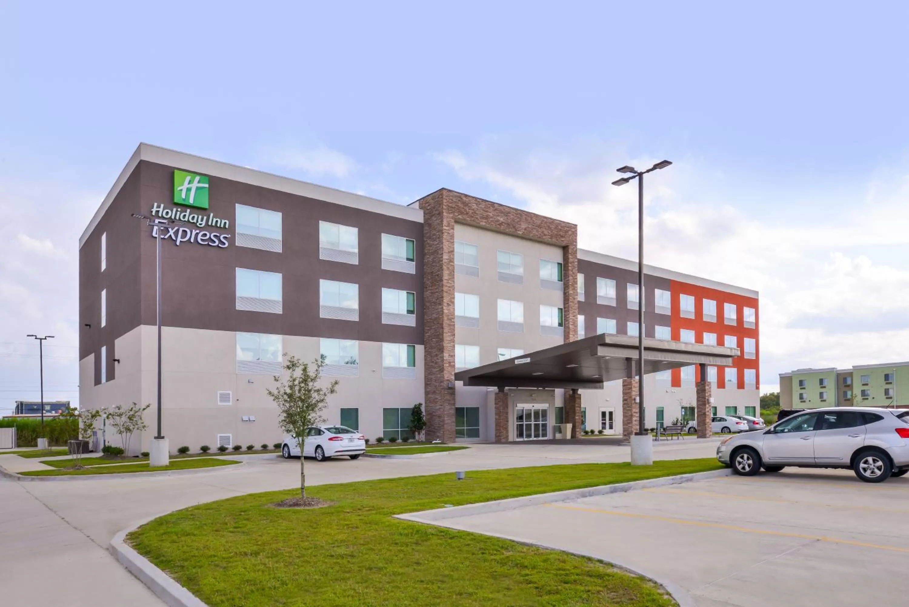 Property building in Holiday Inn Express Donaldsonville by IHG