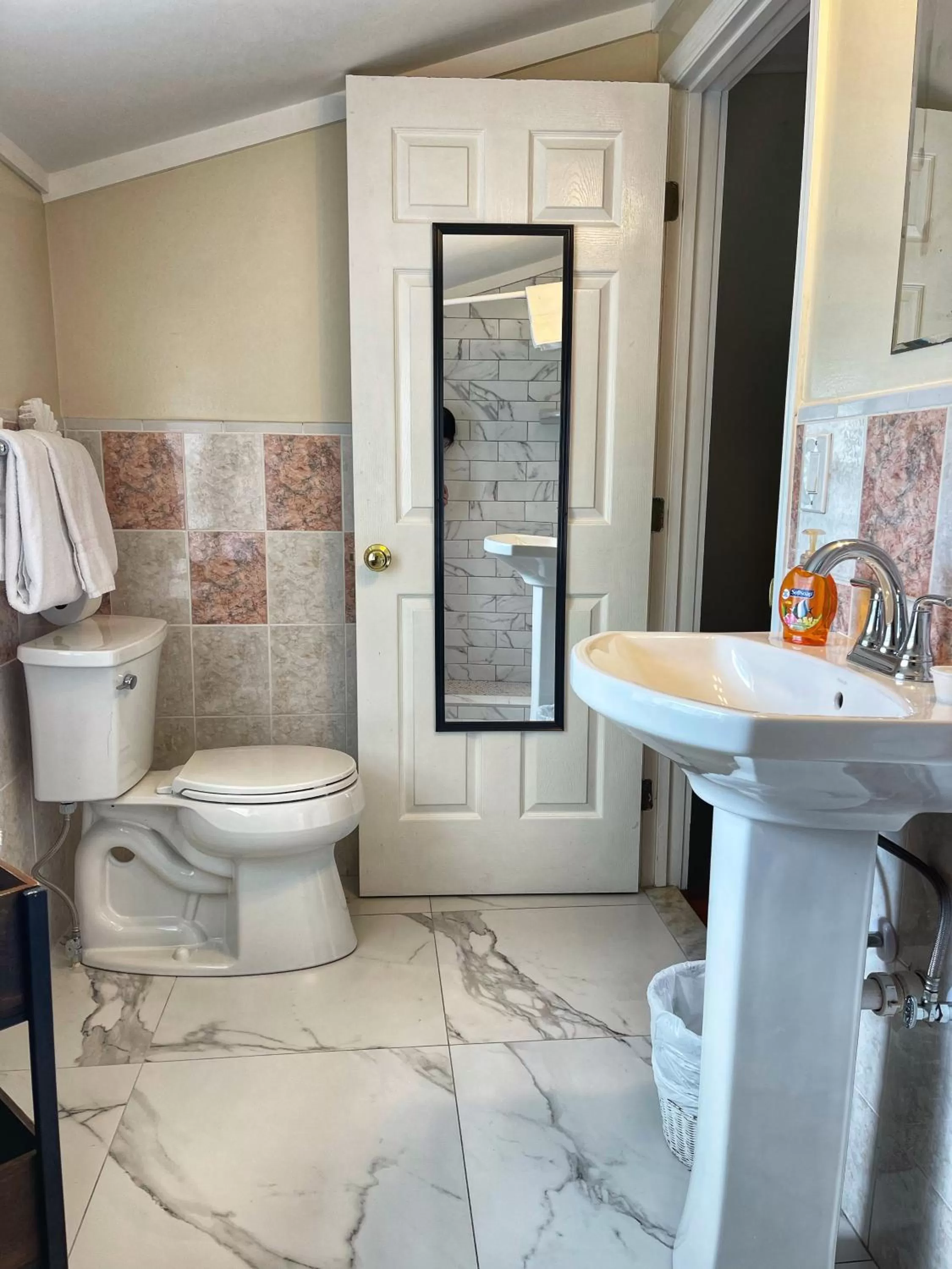 Bathroom in The Casablanca Hotel